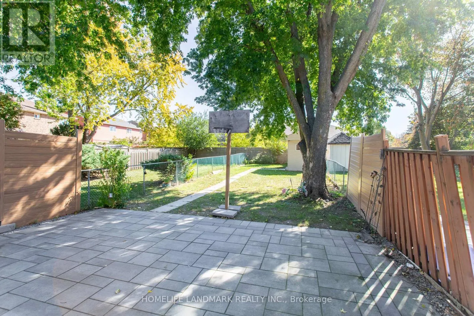 15 FOXGLOVE COURT