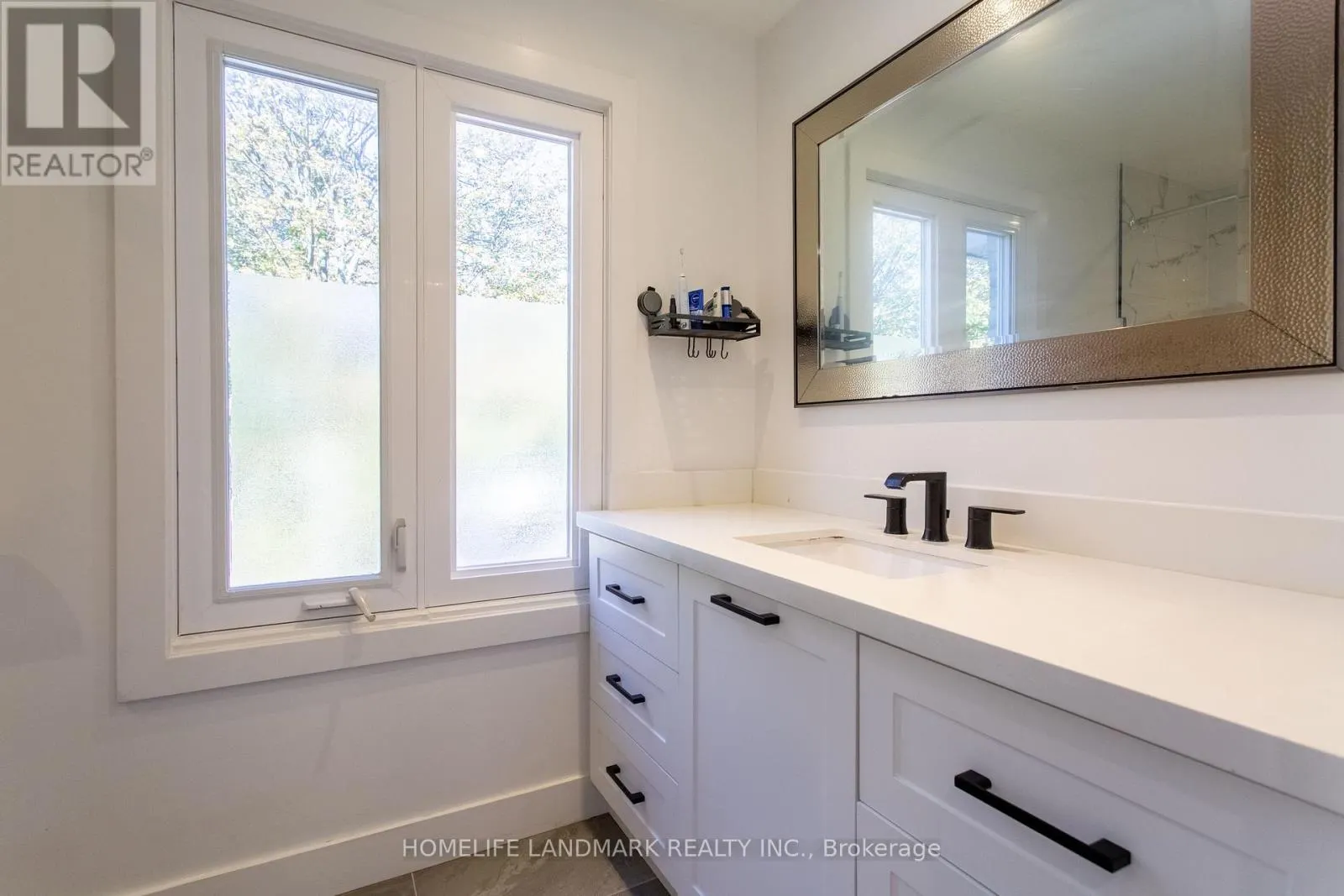 15 FOXGLOVE COURT