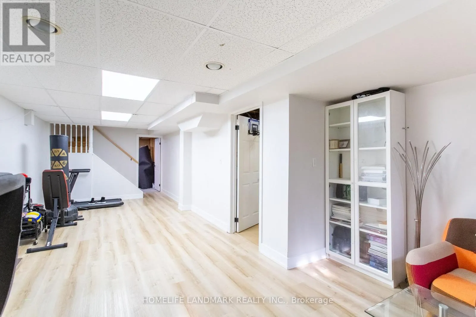 15 FOXGLOVE COURT