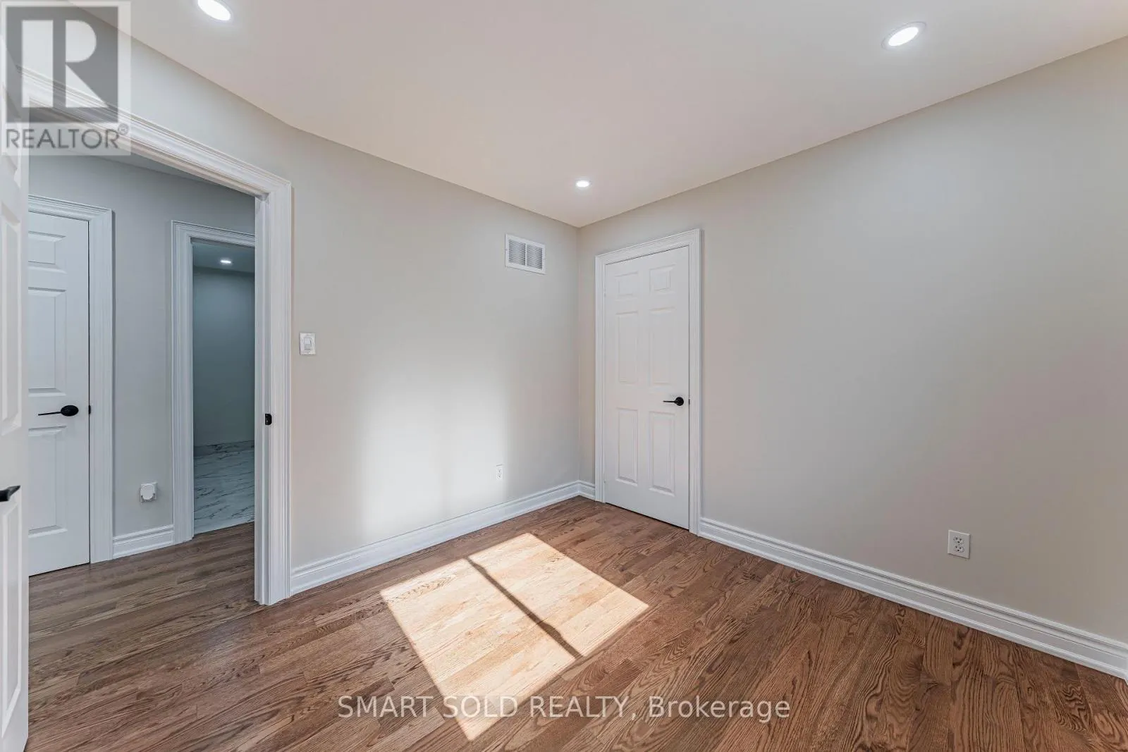 106 BOLOGNA ROAD