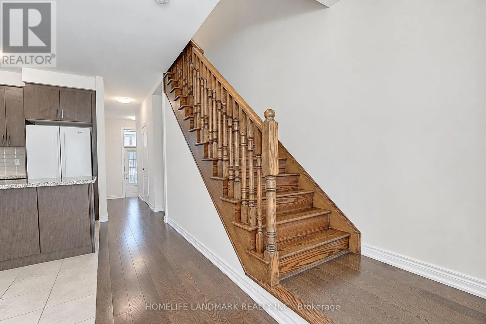 27 APPLEGATE DRIVE