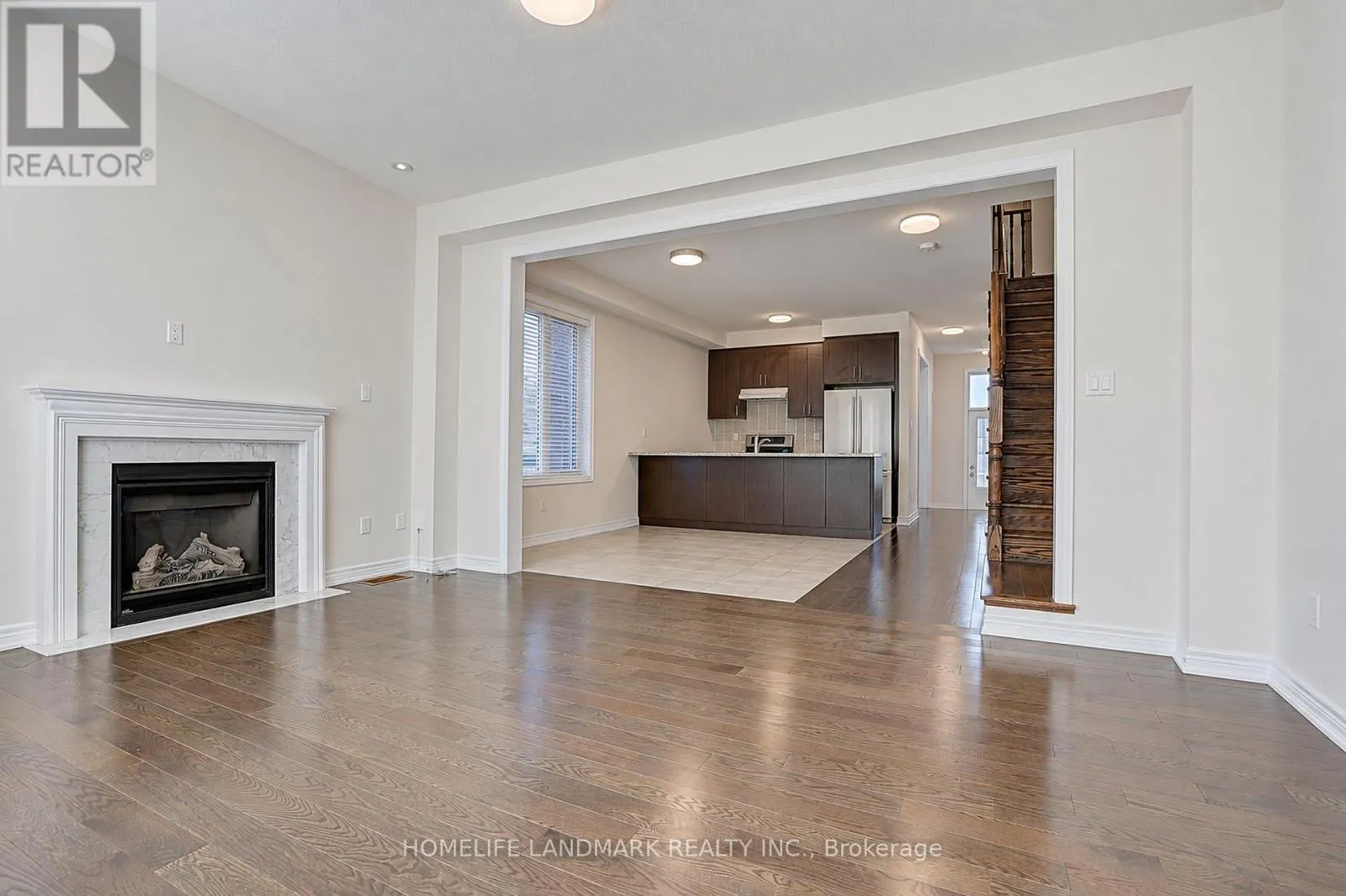 27 APPLEGATE DRIVE