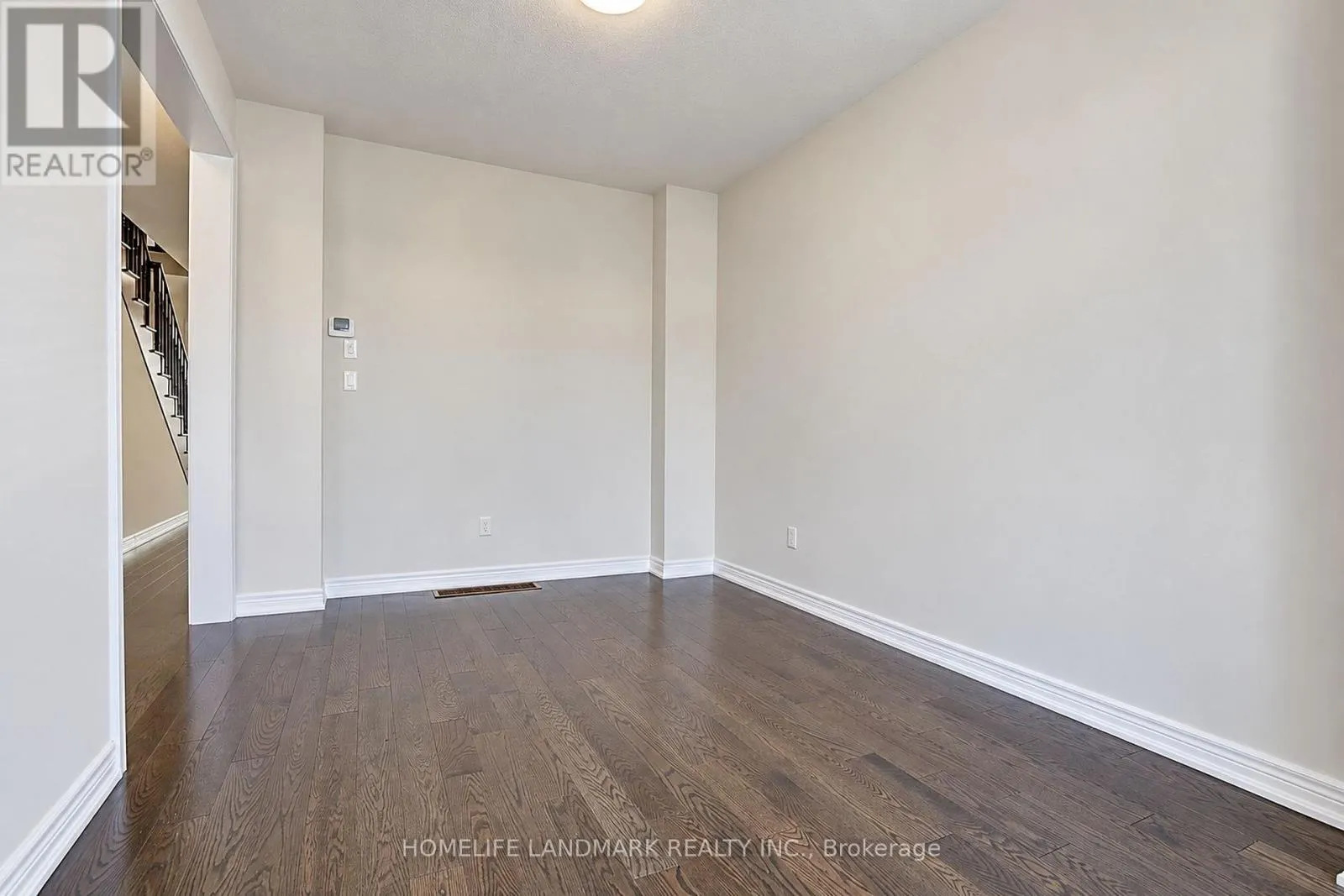 27 APPLEGATE DRIVE