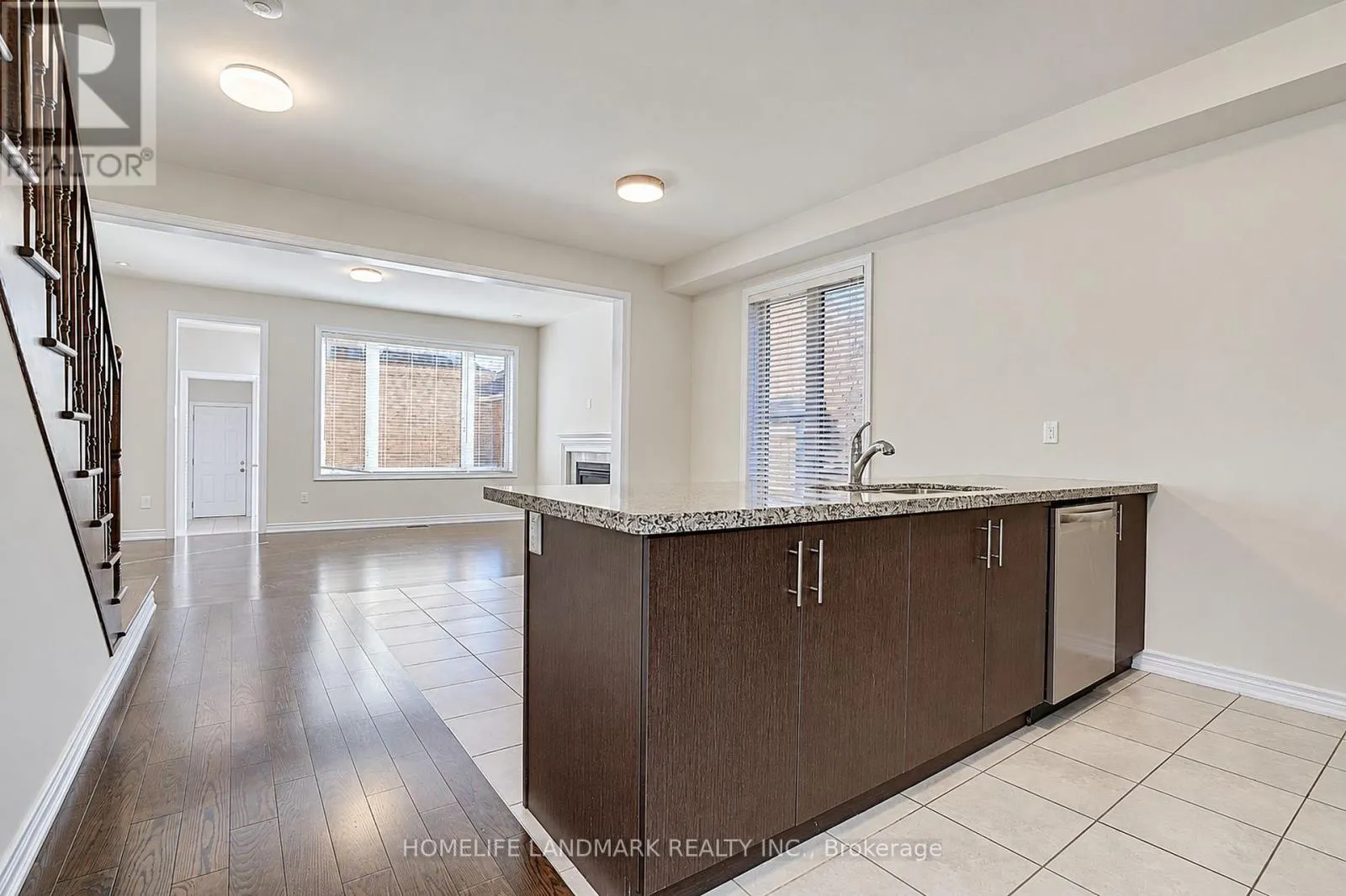 27 APPLEGATE DRIVE