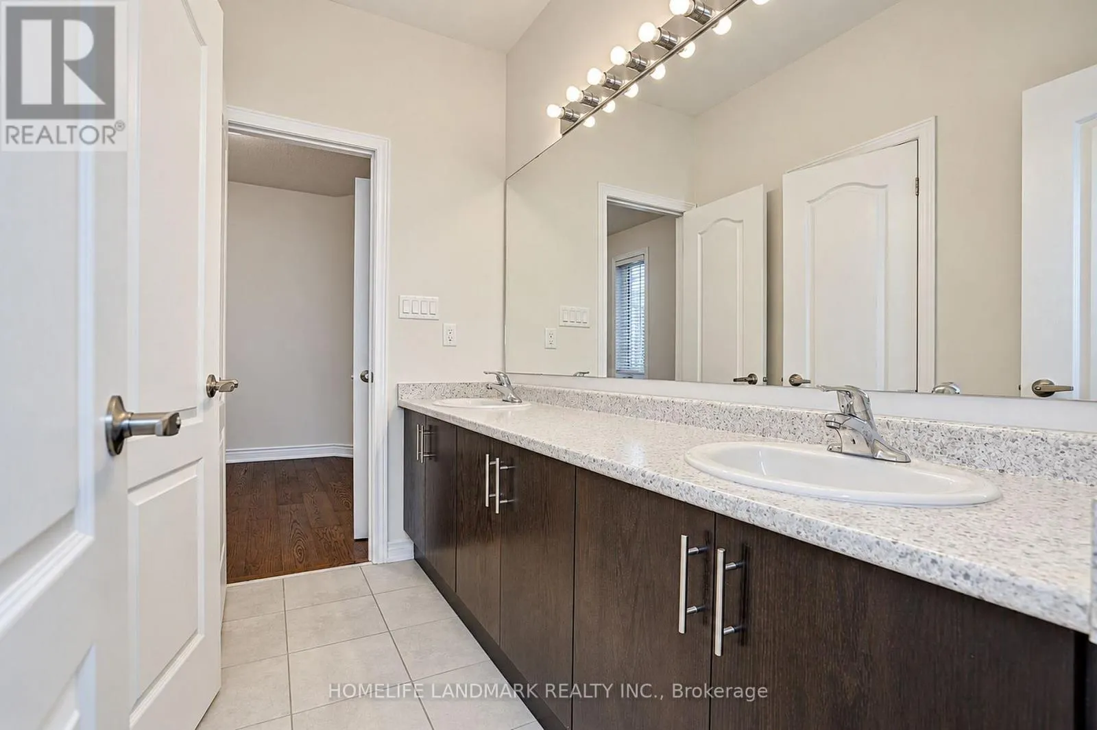 27 APPLEGATE DRIVE
