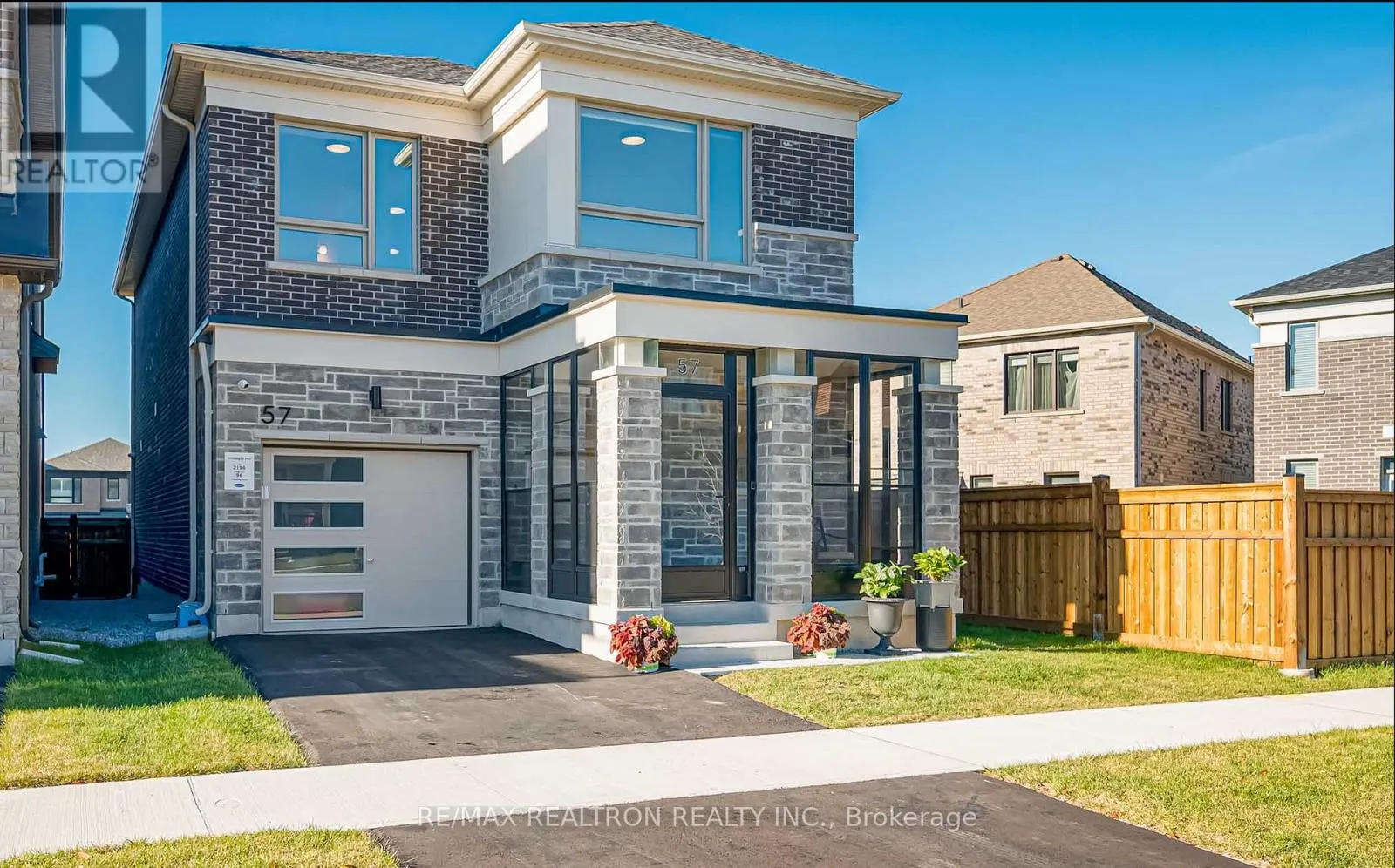 57 GREENRIDGE CRESCENT
