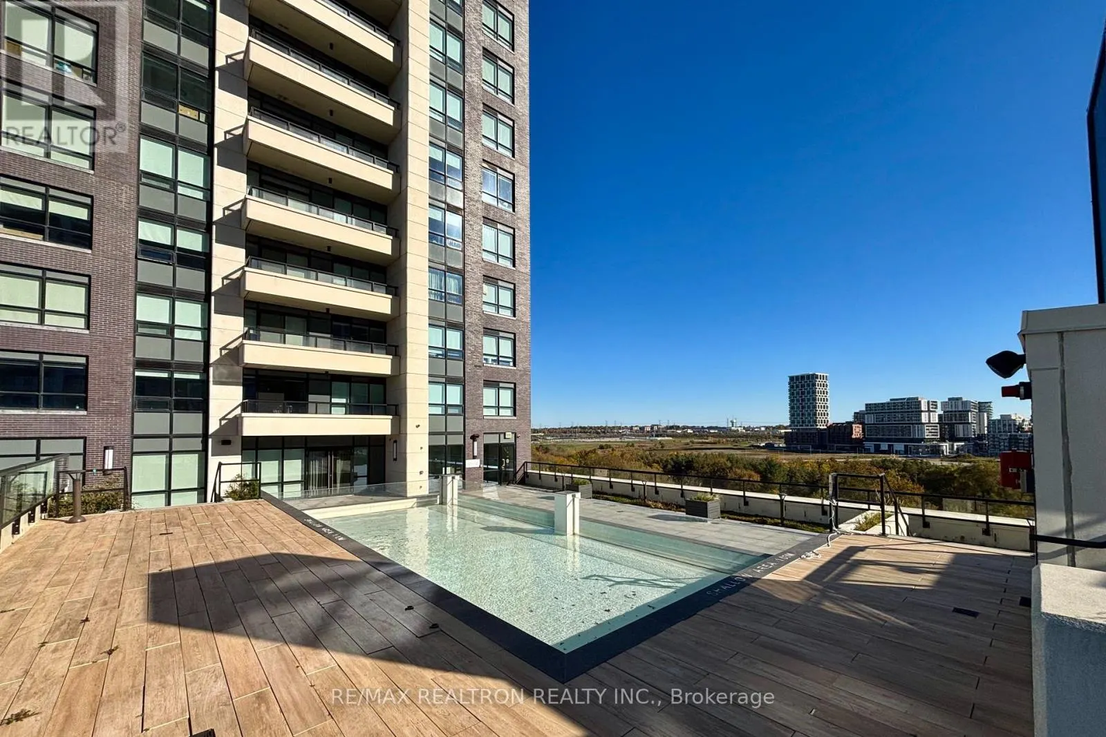 533 - 15 WATER WALK DRIVE