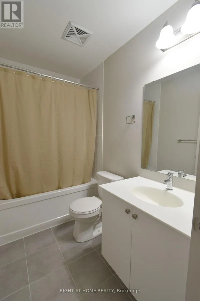 217 - 555 WILLIAM GRAHAM DRIVE