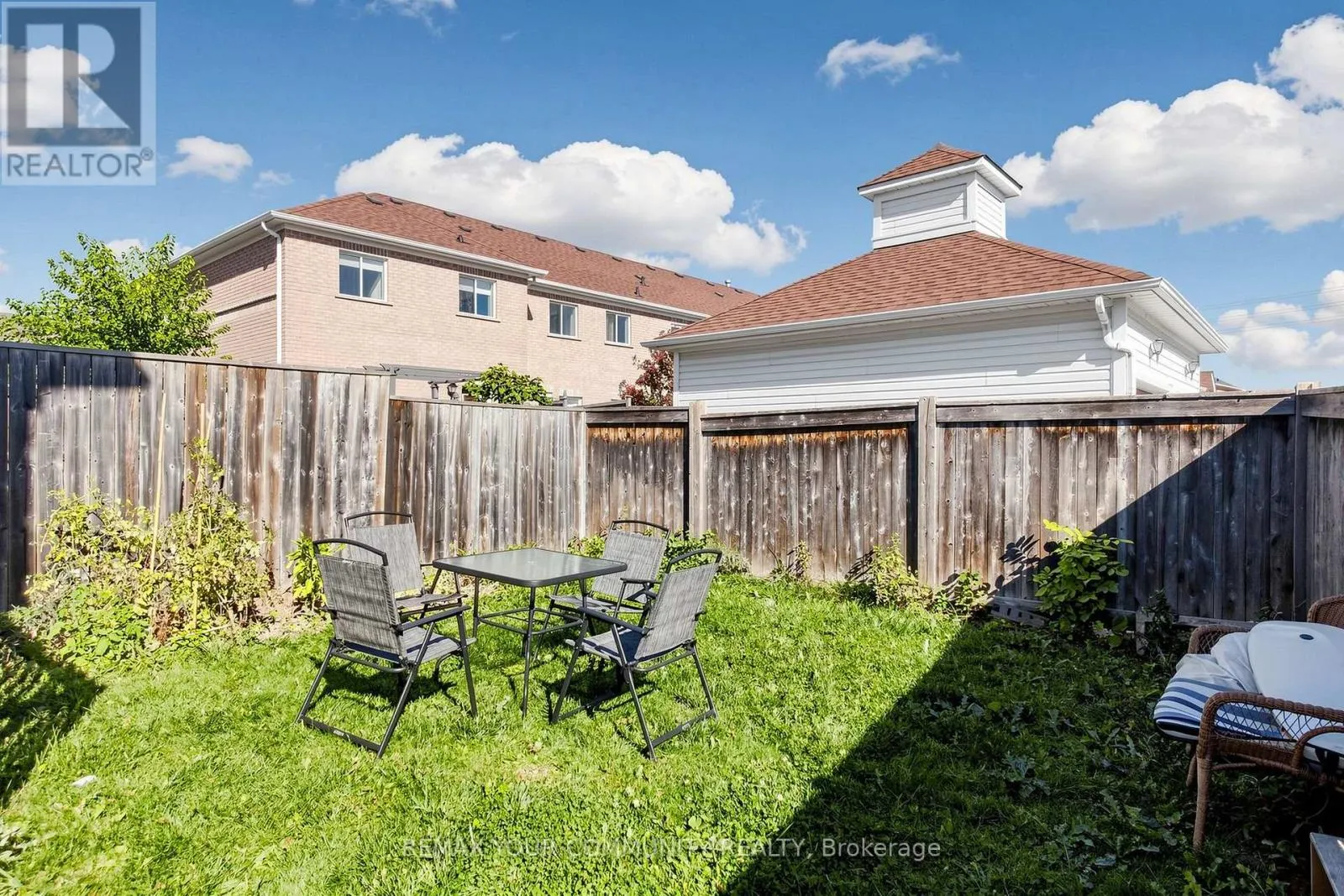 15 BENJAMIN HOOD CRESCENT
