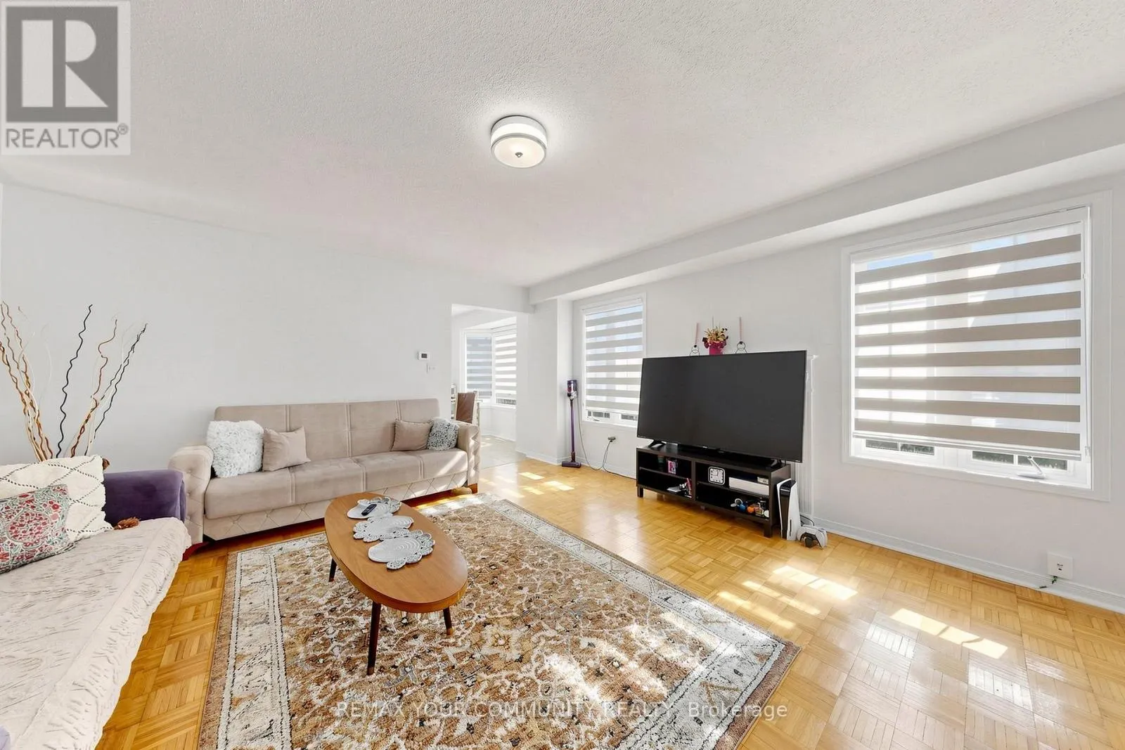 15 BENJAMIN HOOD CRESCENT
