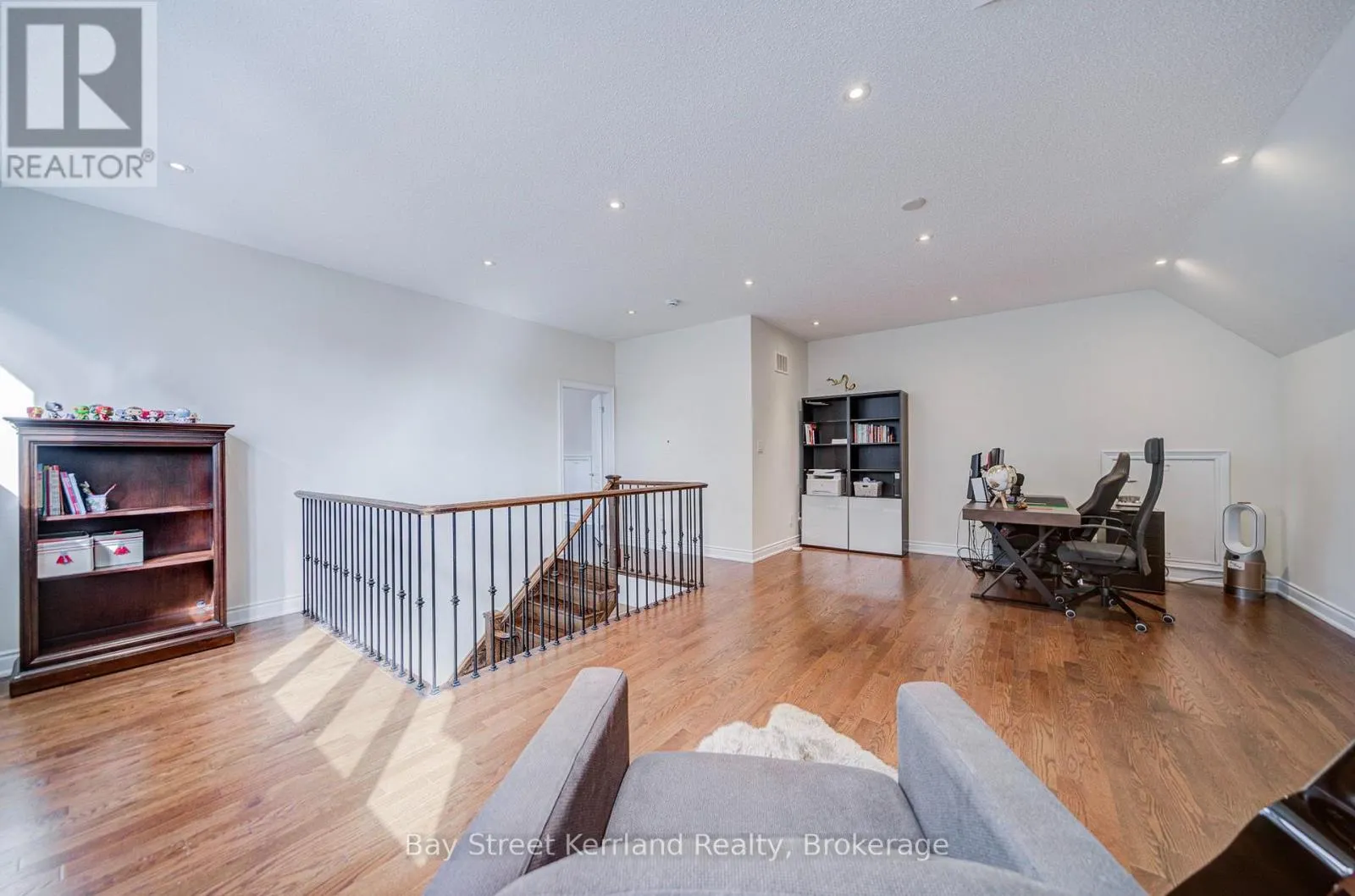 36 WILLOW HEIGHTS BOULEVARD