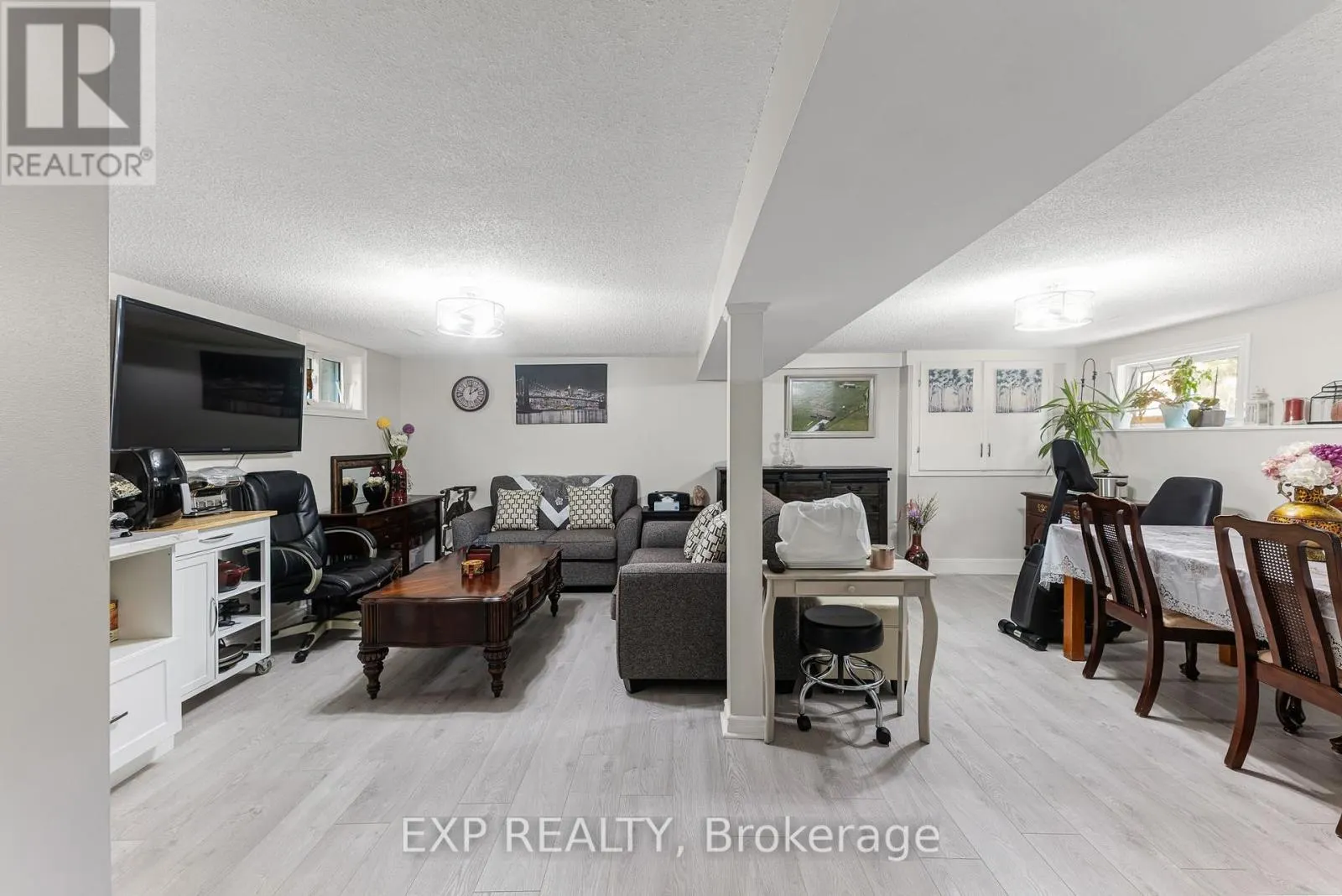 4 BURBANK CIRCLE