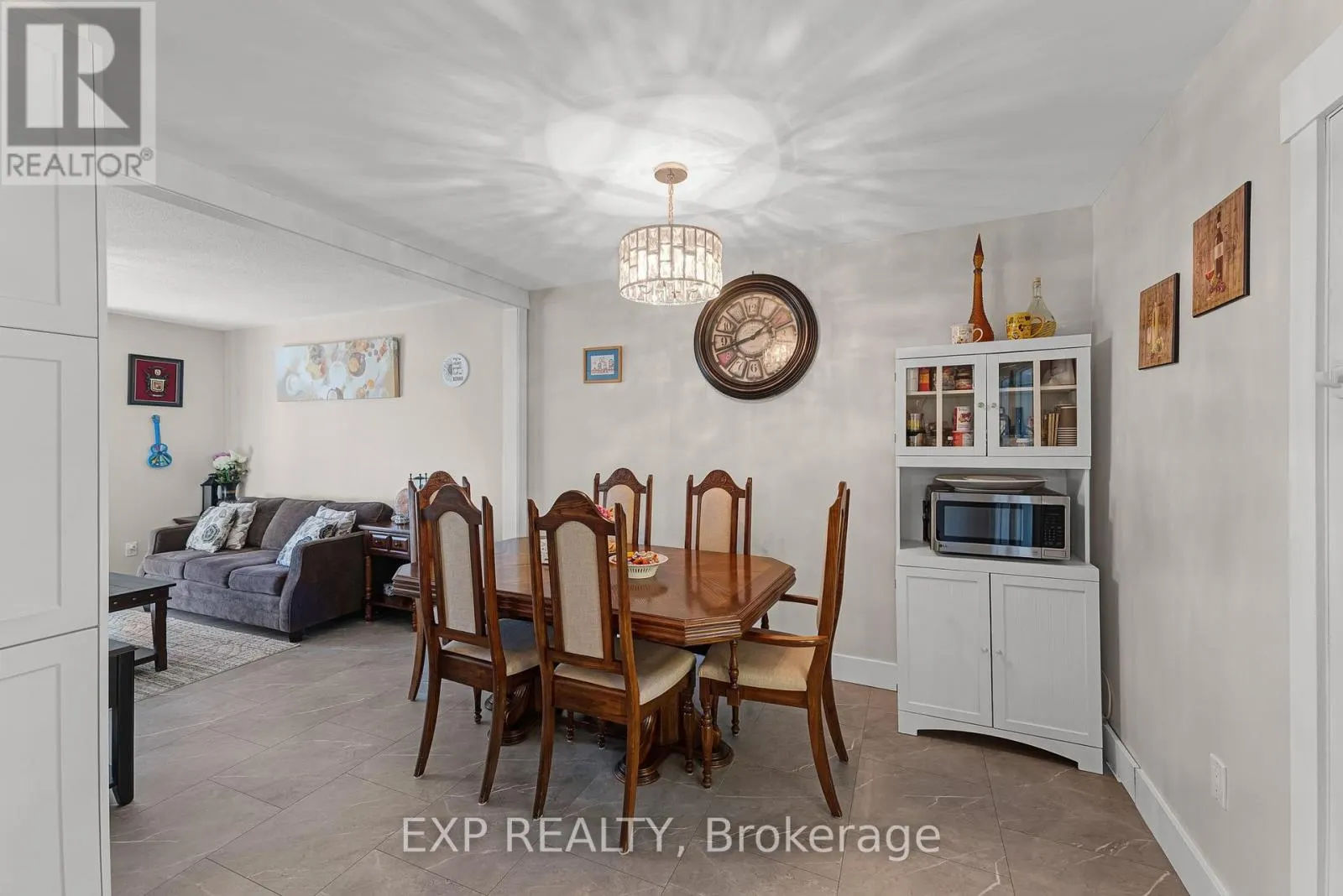 4 BURBANK CIRCLE