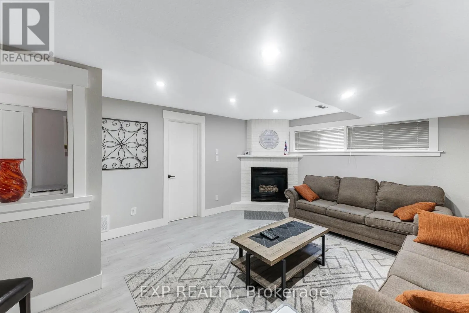 21 - 131 GREEN BRIAR ROAD