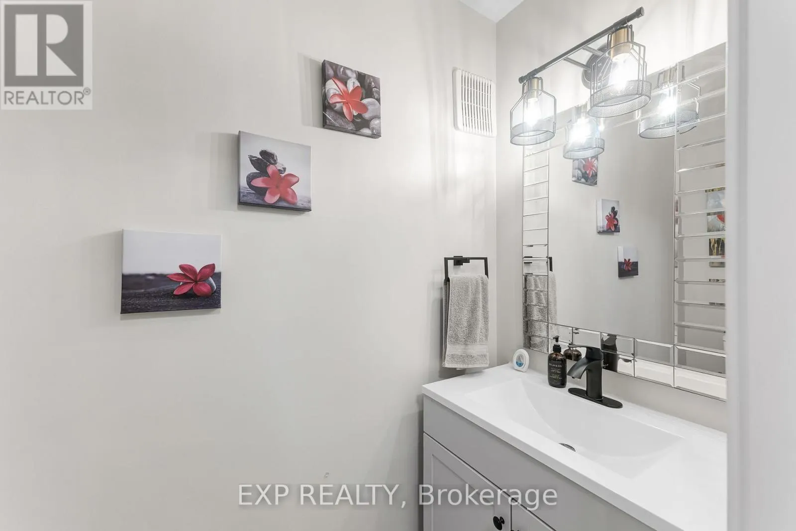 21 - 131 GREEN BRIAR ROAD