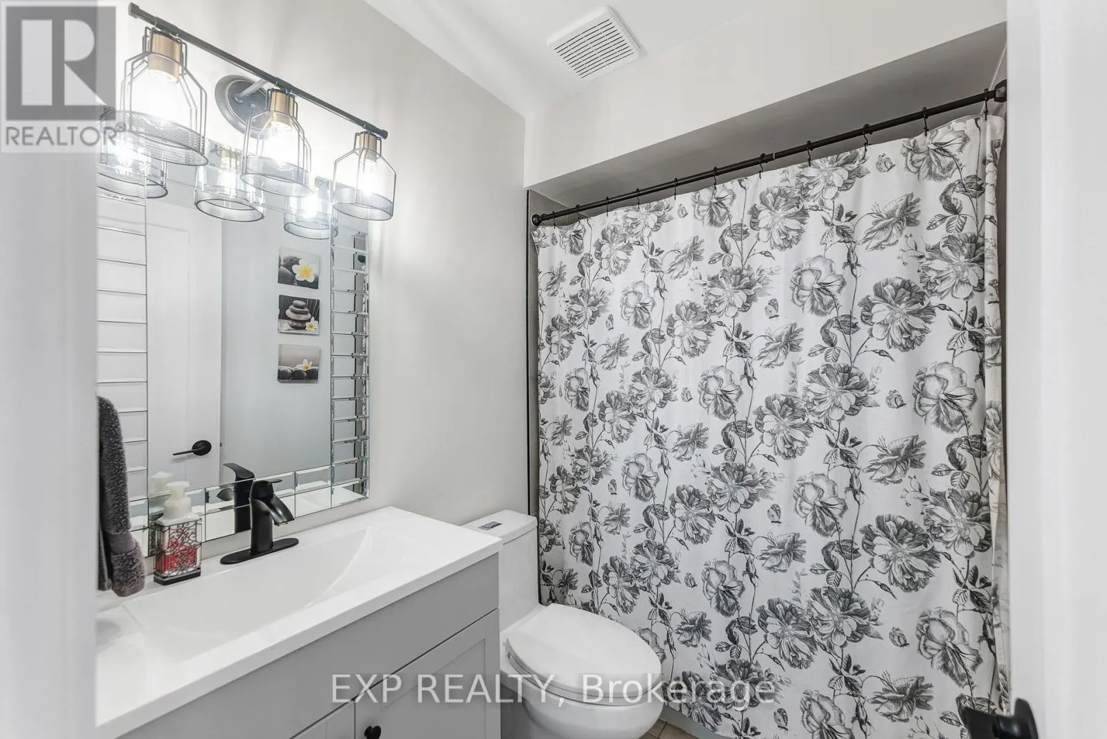 21 - 131 GREEN BRIAR ROAD