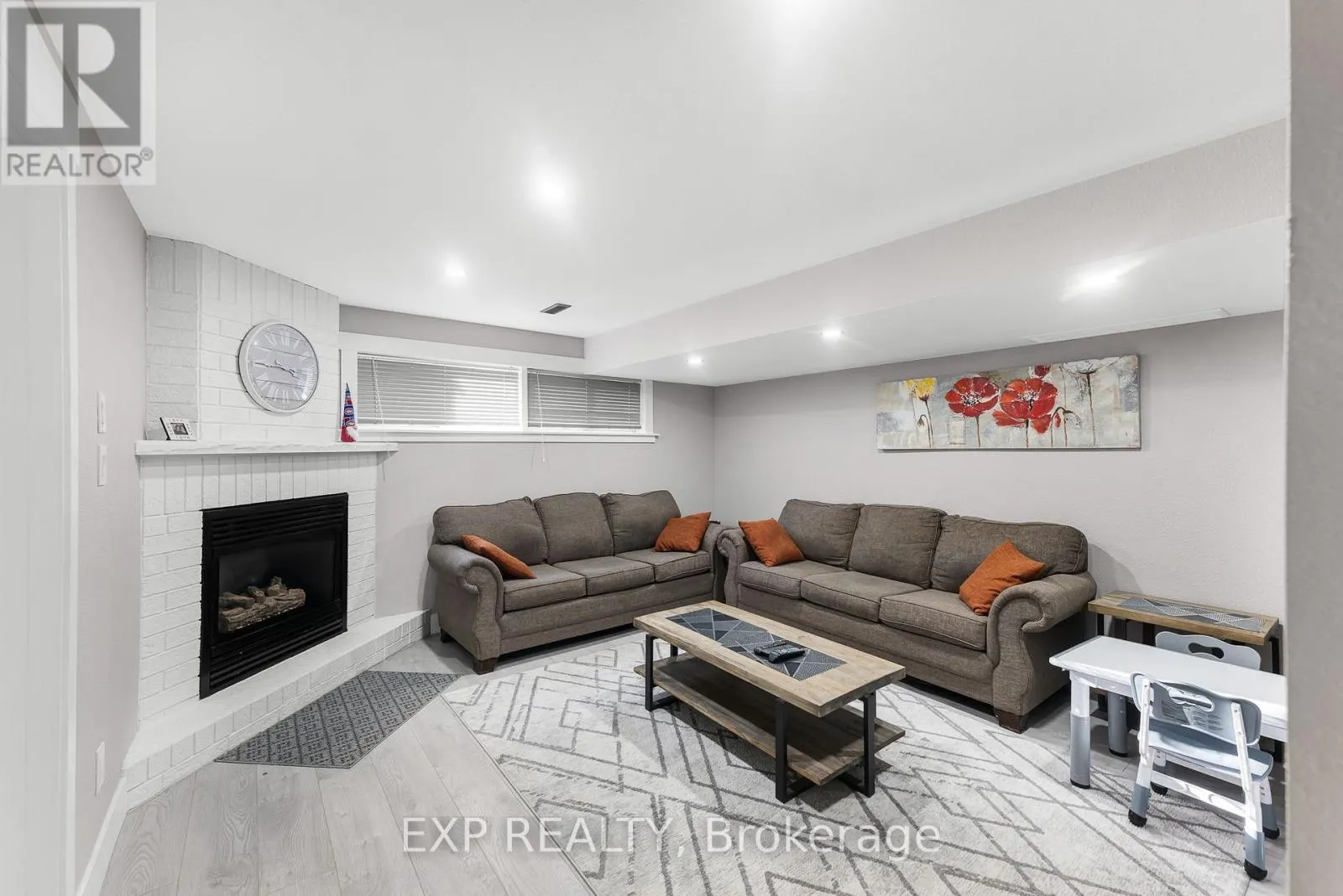 21 - 131 GREEN BRIAR ROAD