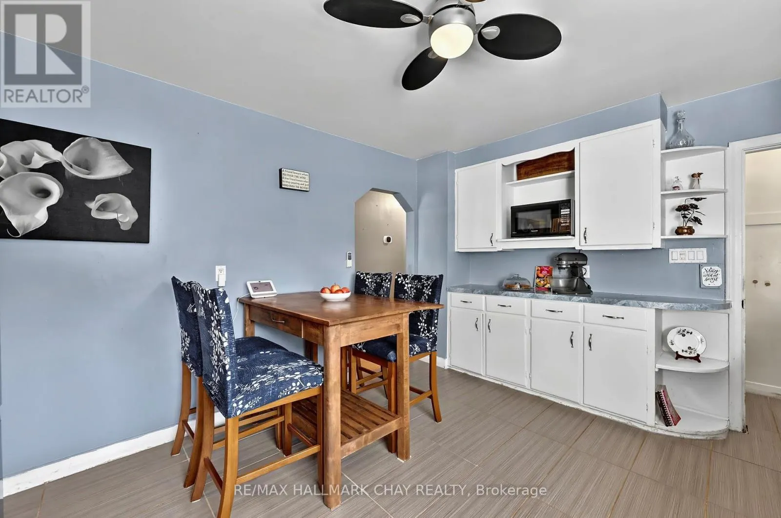 90 ROXBOROUGH ROAD