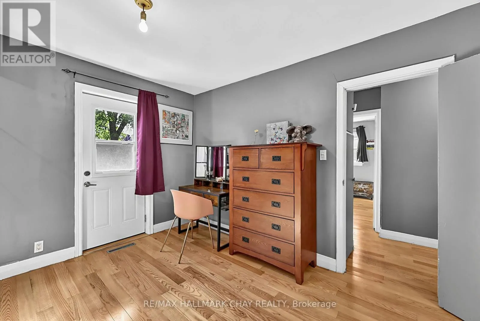 90 ROXBOROUGH ROAD