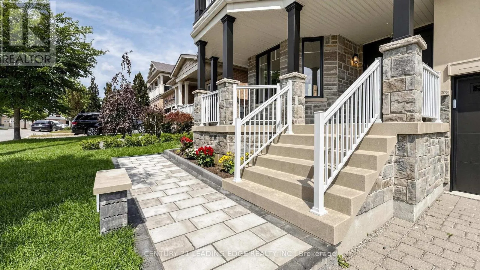 7 PHILIPS LAKE COURT