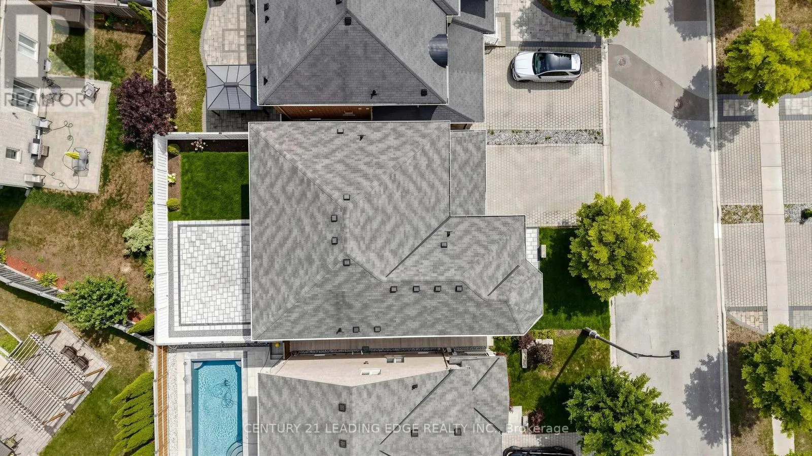 7 PHILIPS LAKE COURT