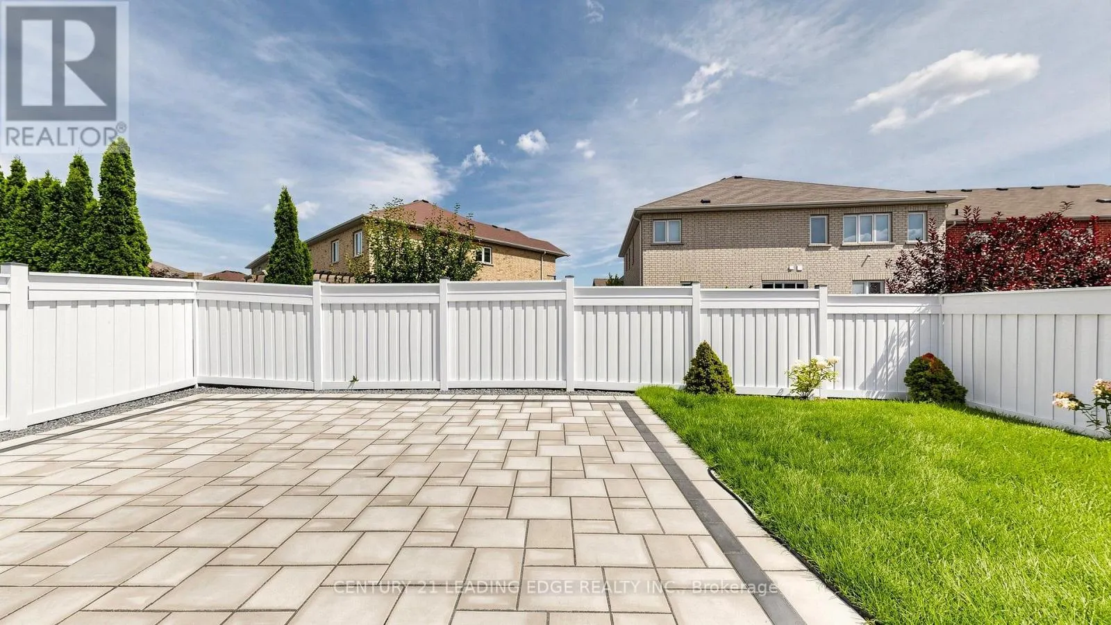 7 PHILIPS LAKE COURT