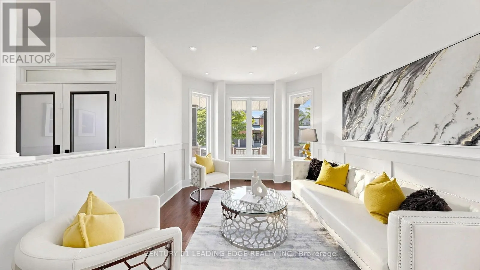 7 PHILIPS LAKE COURT