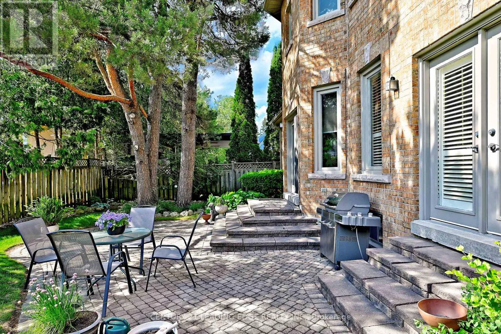 7 NORMANDALE ROAD
