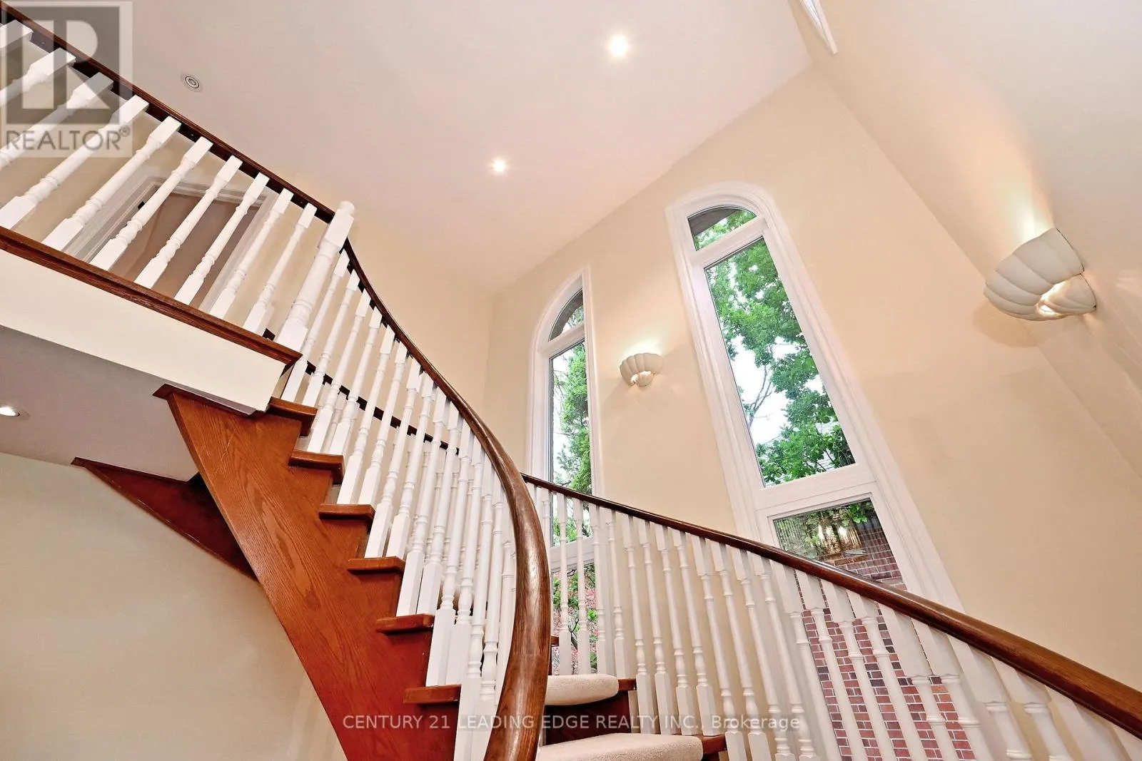 7 NORMANDALE ROAD