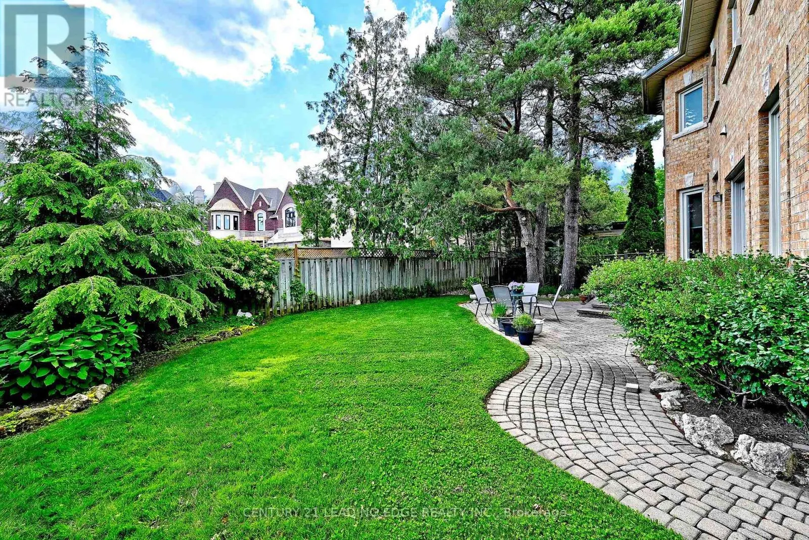 7 NORMANDALE ROAD