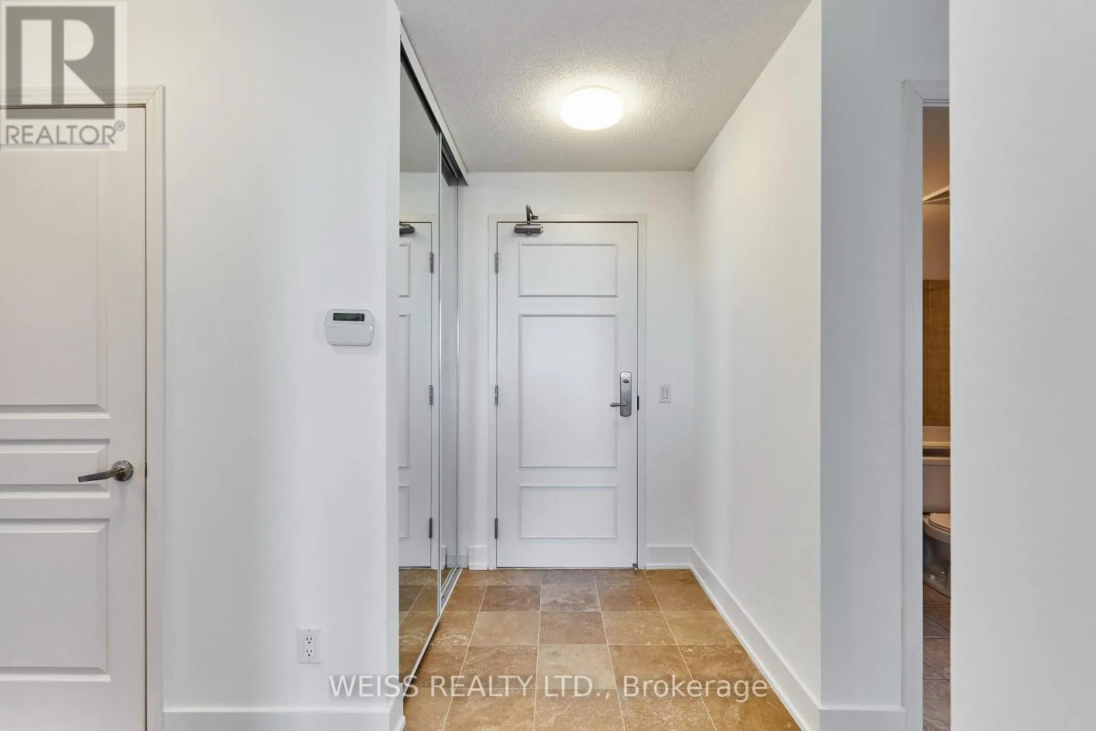 205 - 330 RED MAPLE ROAD