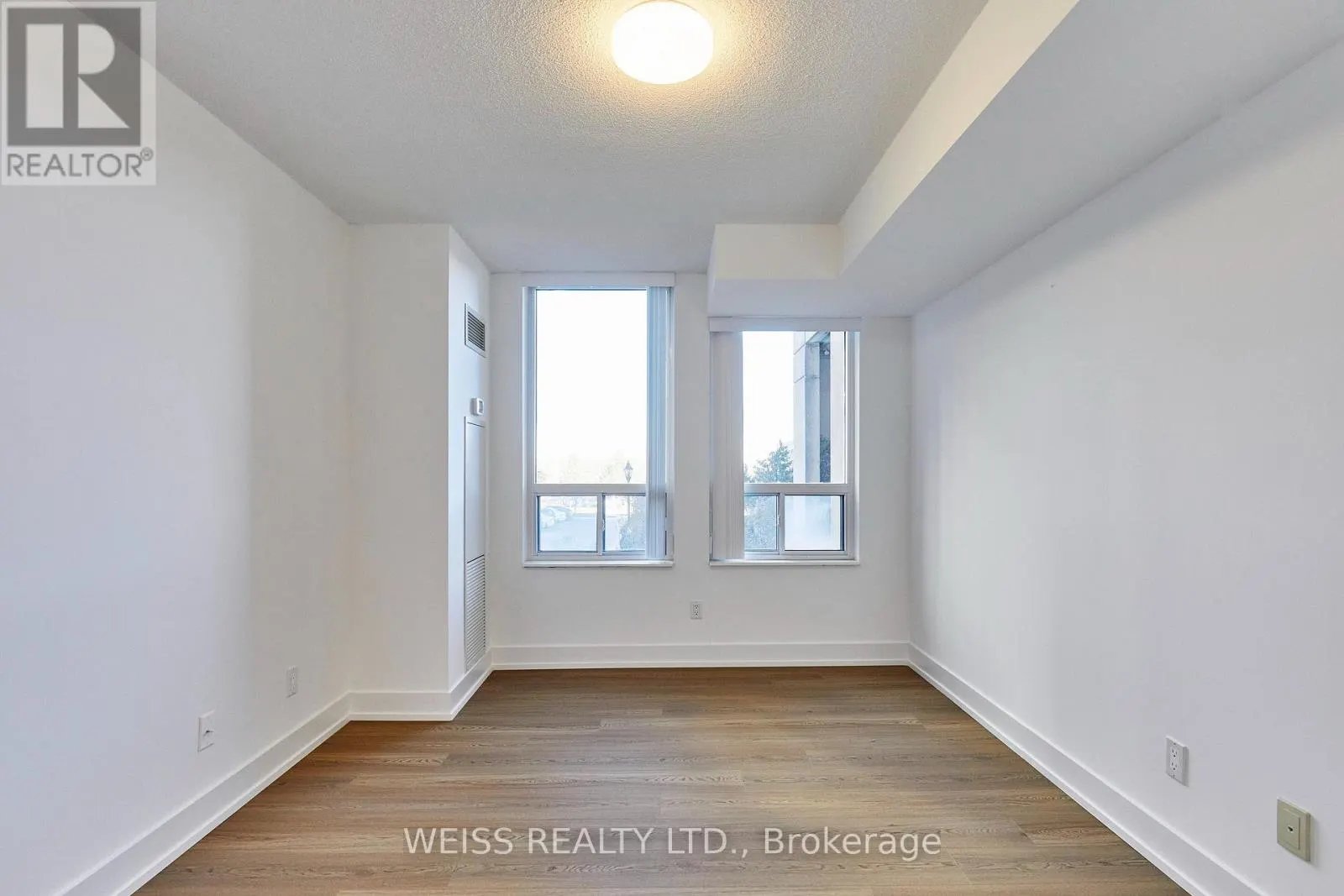 205 - 330 RED MAPLE ROAD