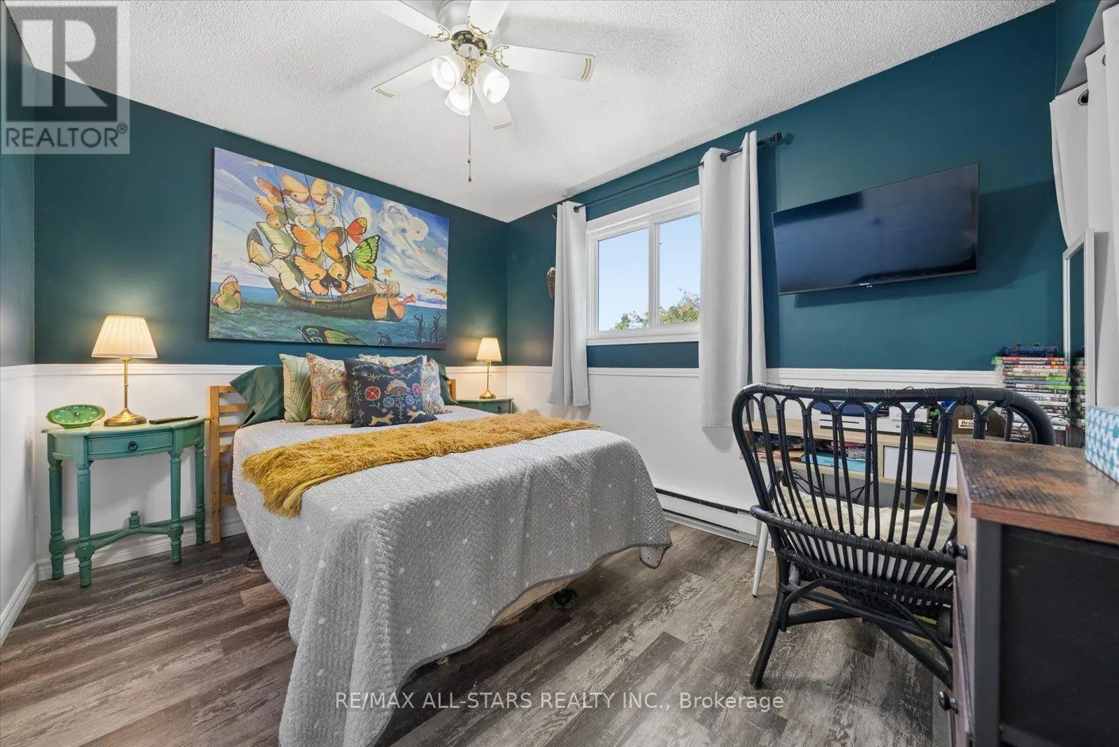 538 HIGHLAND CRESCENT