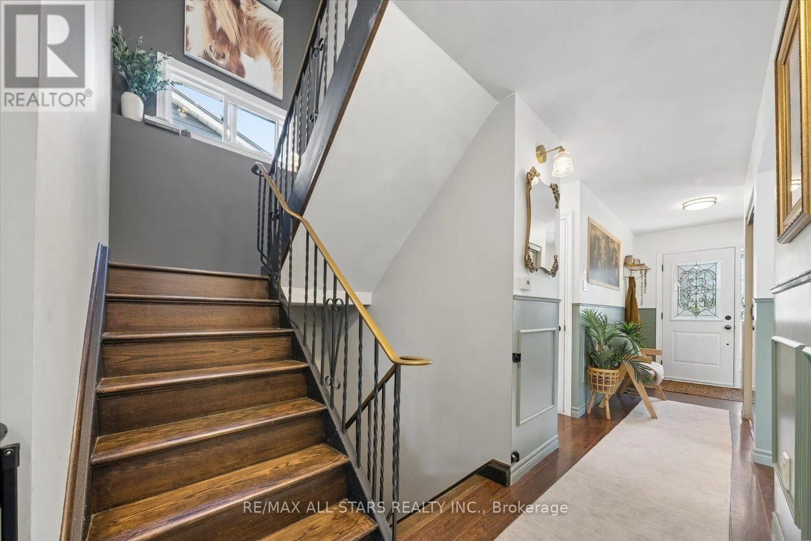 538 HIGHLAND CRESCENT