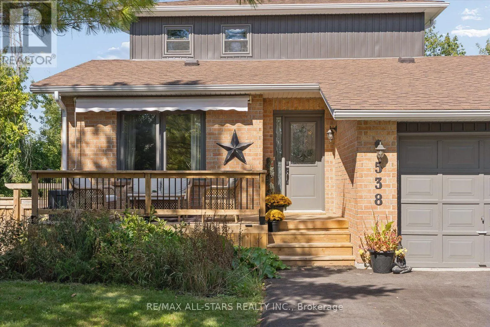 538 HIGHLAND CRESCENT