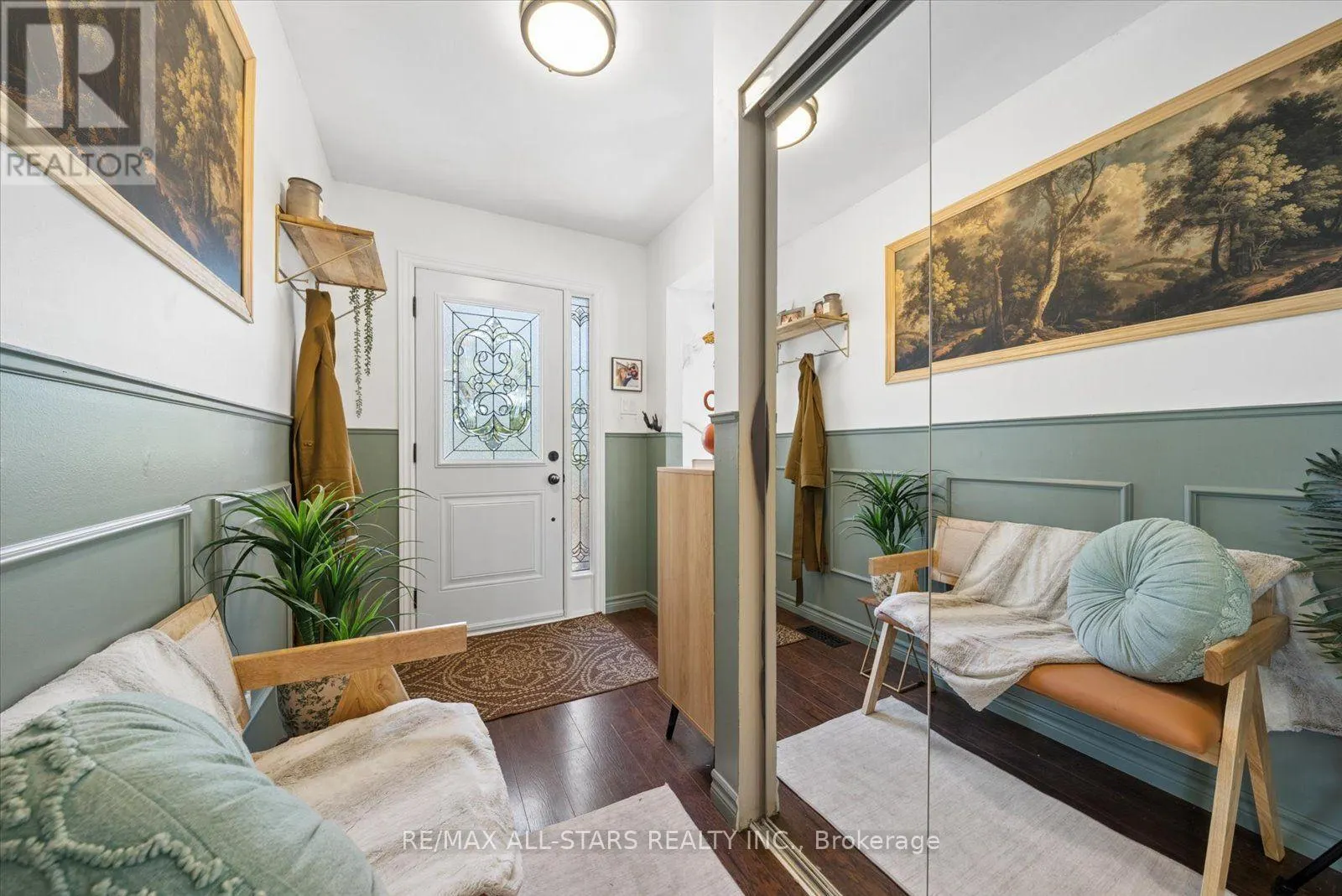 538 HIGHLAND CRESCENT