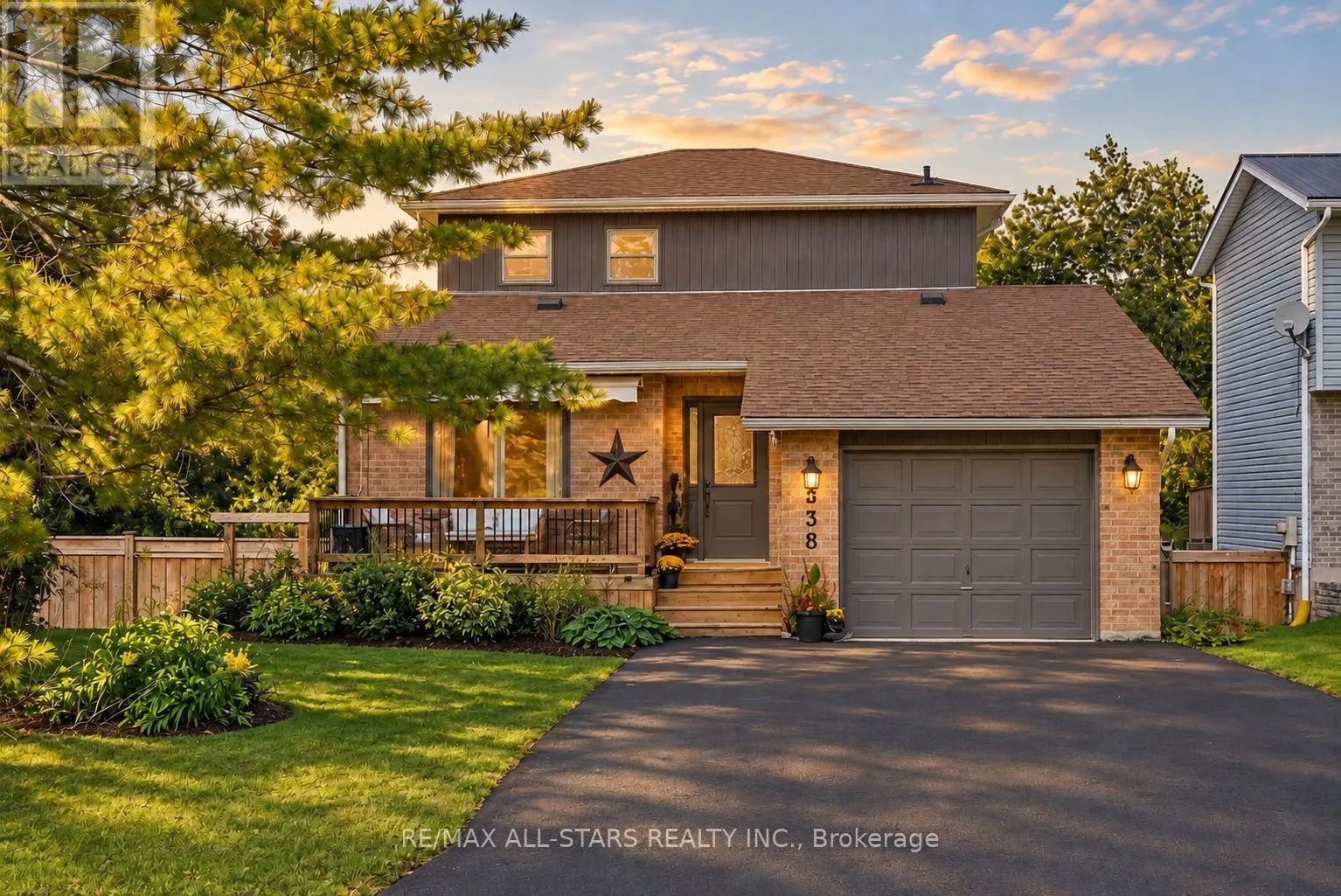 538 HIGHLAND CRESCENT