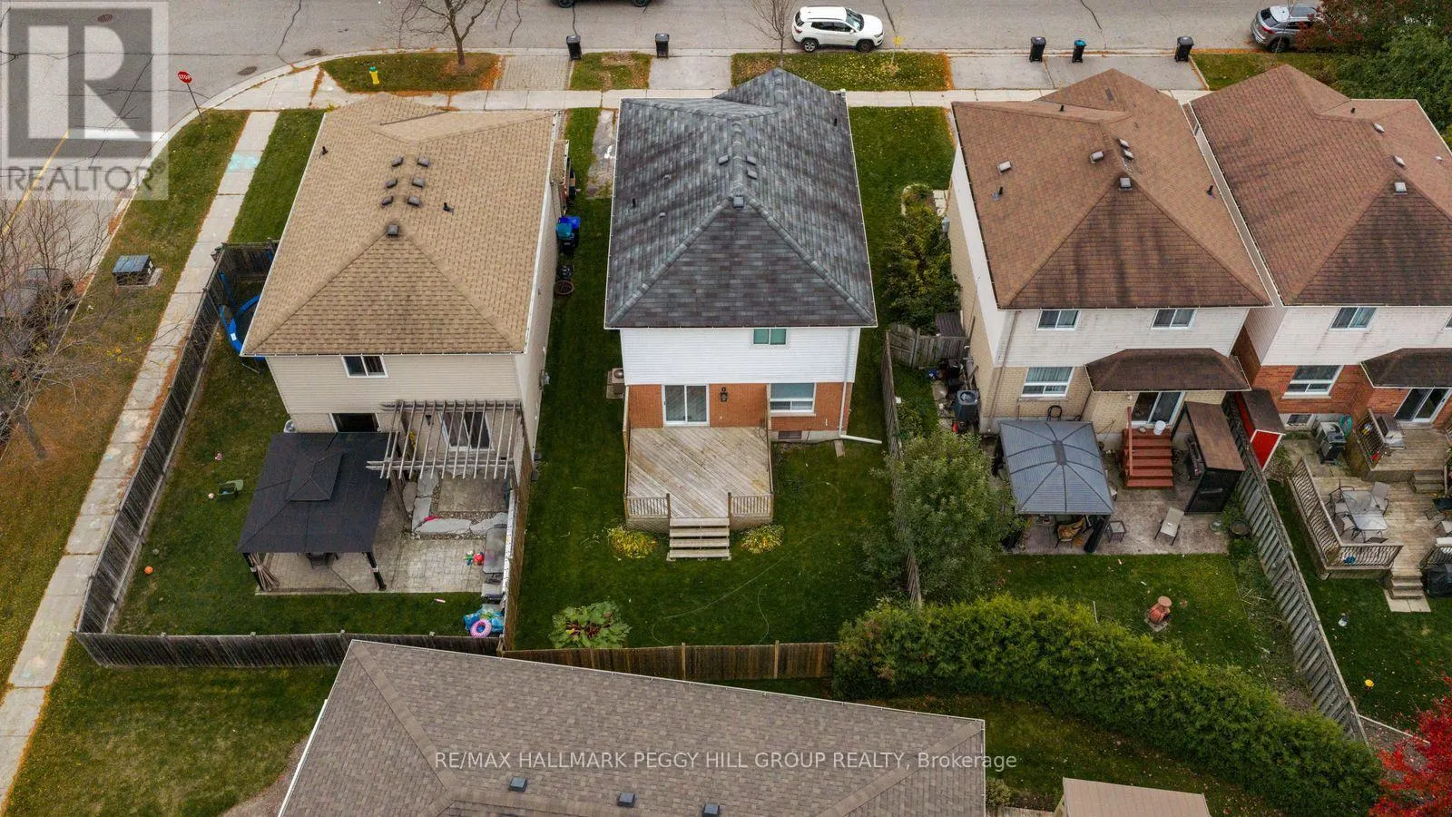 10 KATE AITKEN CRESCENT