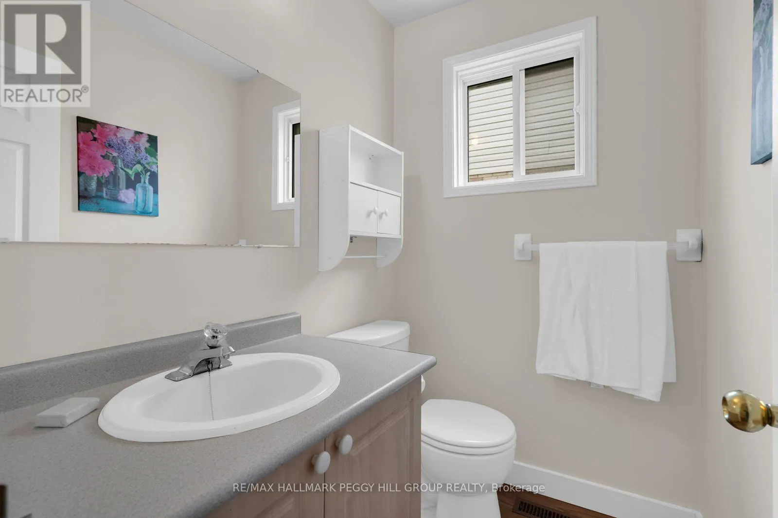 10 KATE AITKEN CRESCENT