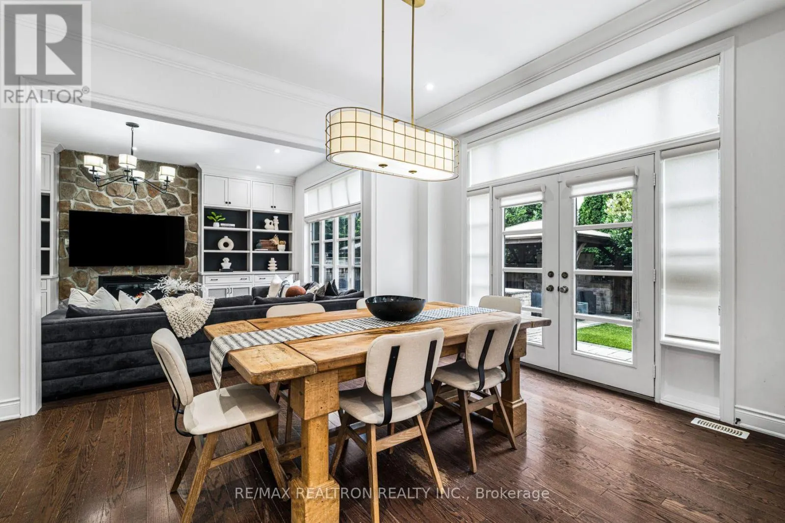 95 WOODVALLEY CRESCENT