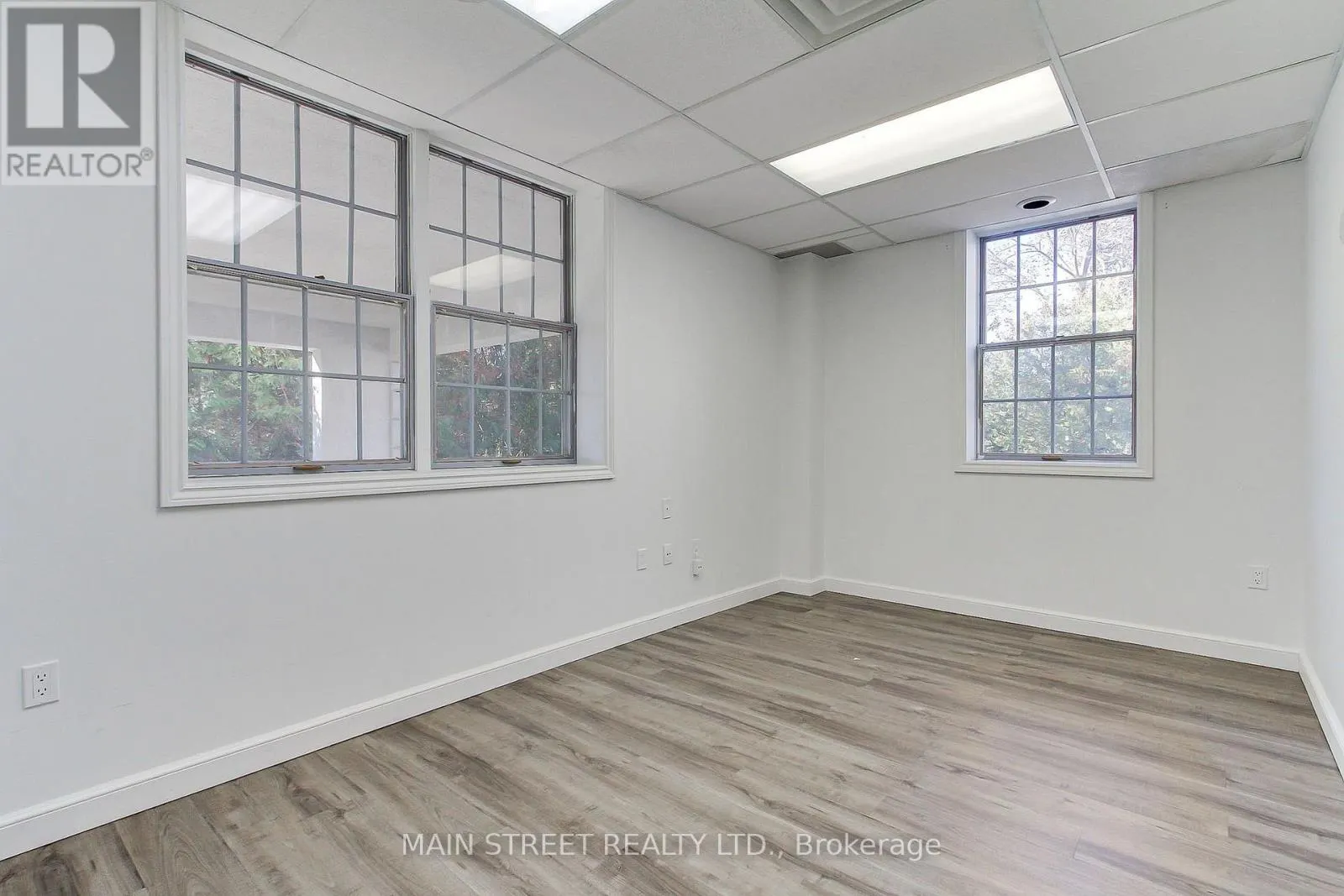 100 (MAIN) - 227 EAGLE STREET