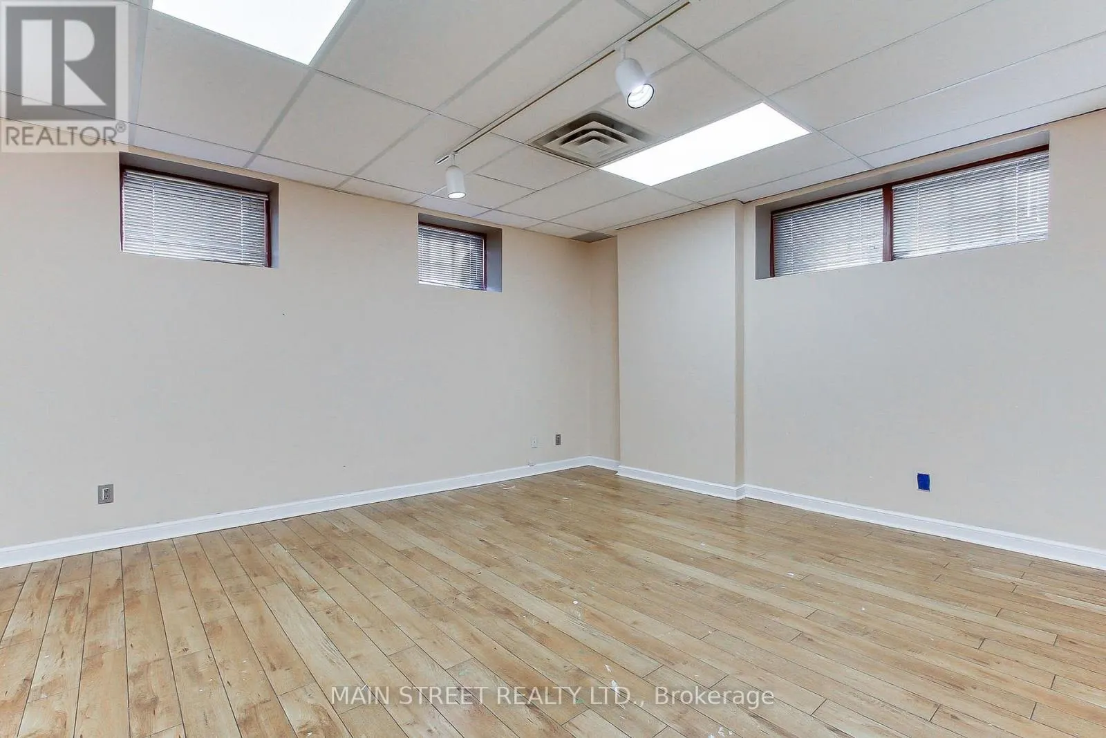 200 (LOWER) - 227 EAGLE STREET