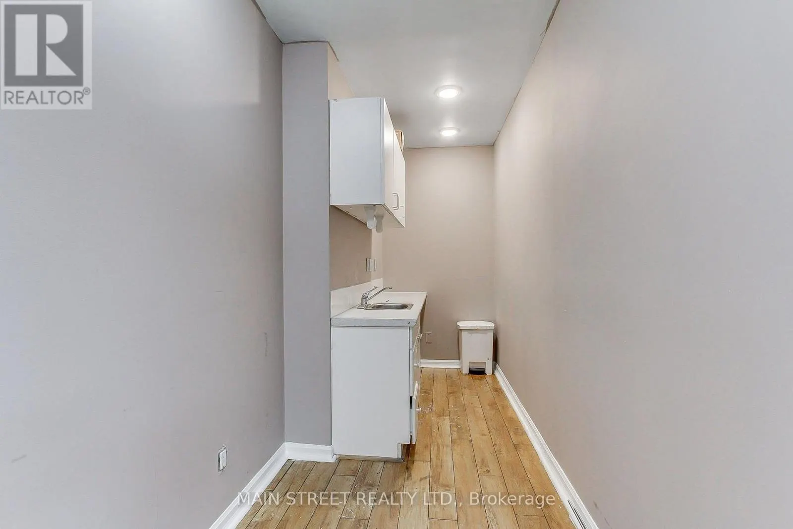 200 (LOWER) - 227 EAGLE STREET