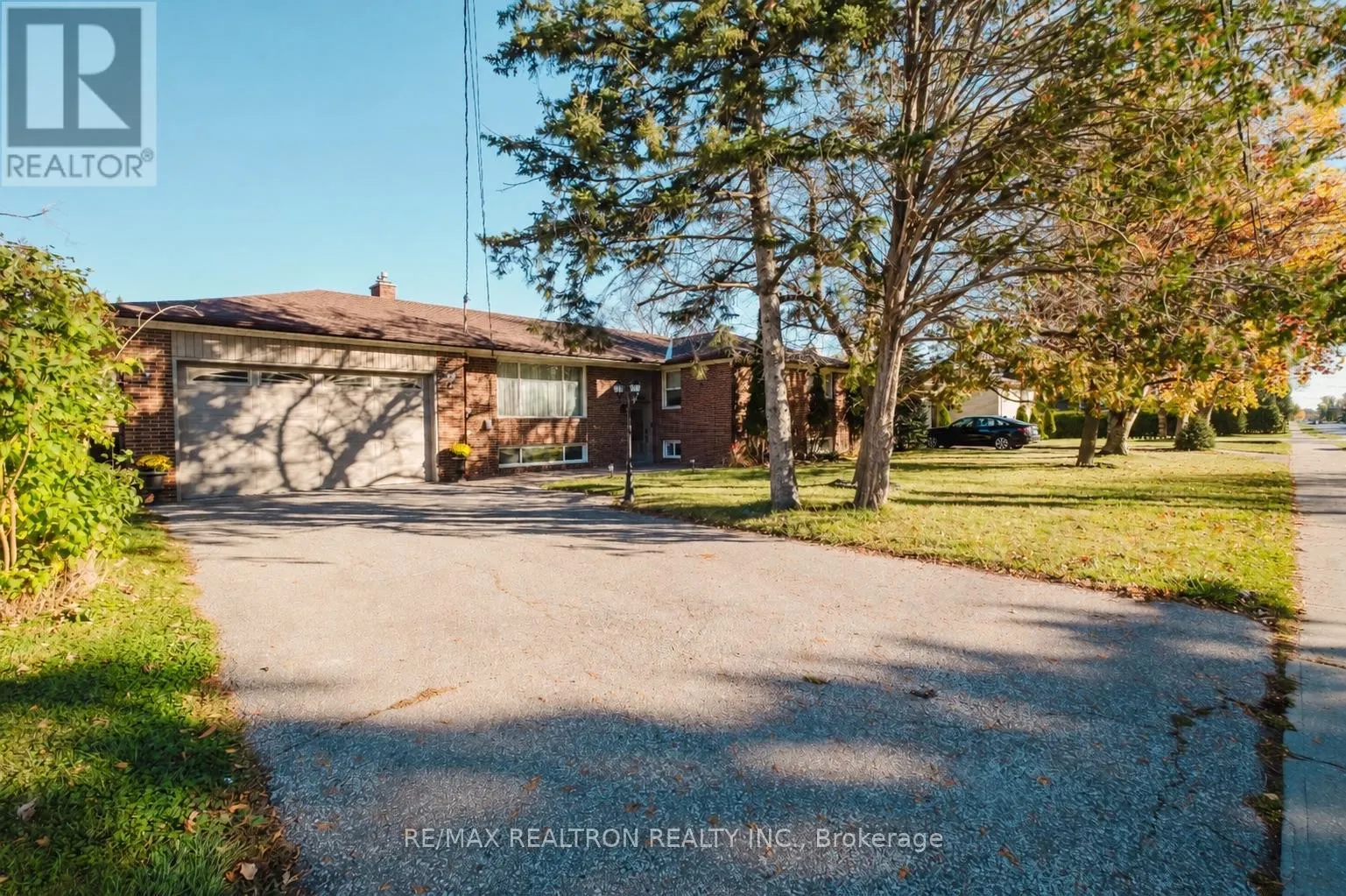 92 BOND CRESCENT