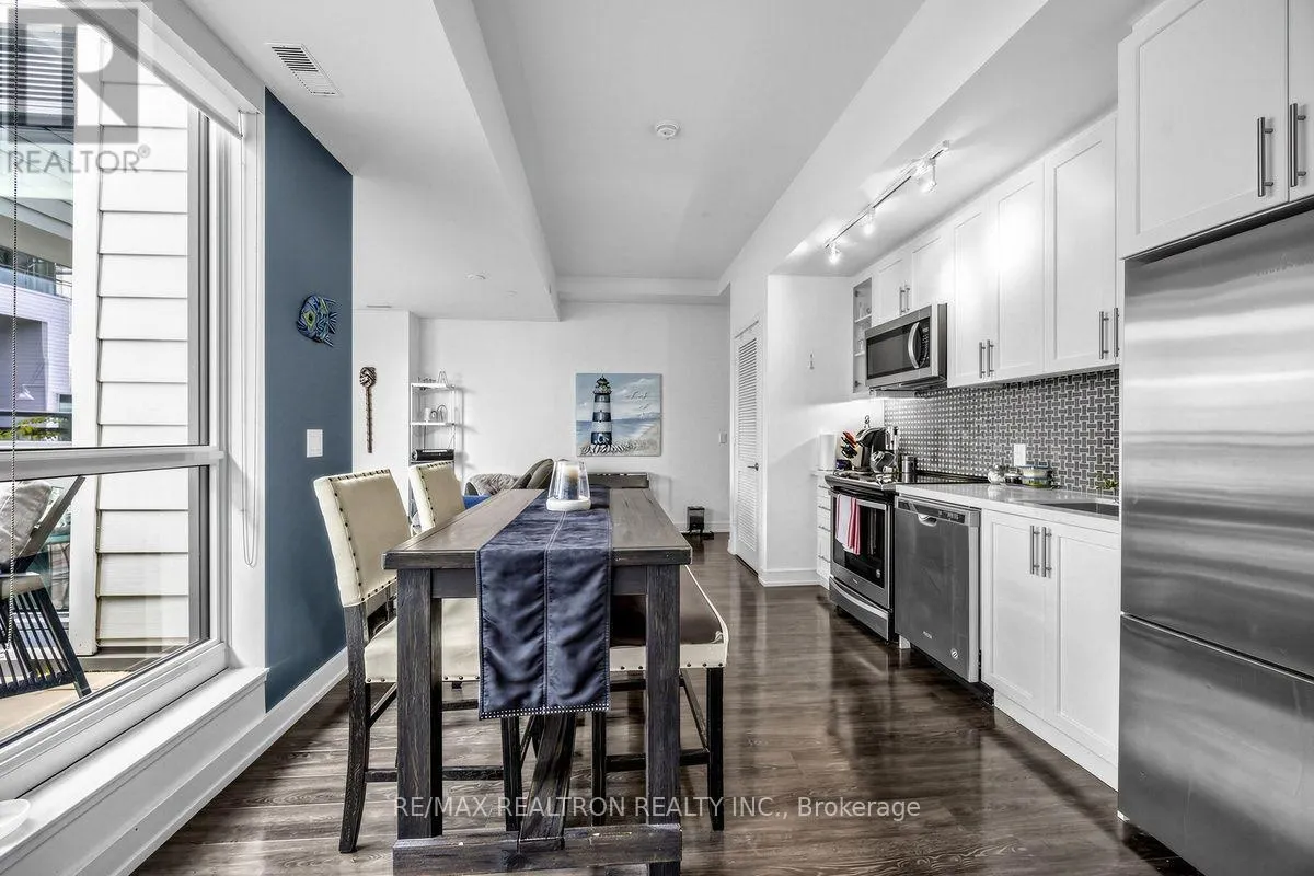 82 - 289 BROWARD WAY