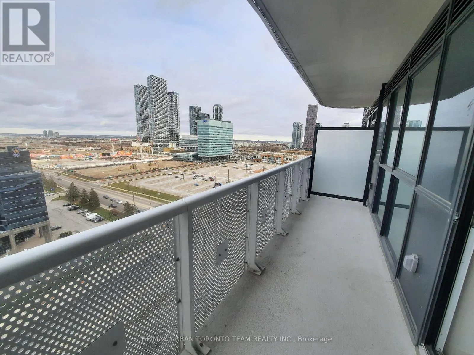 1505 - 8 INTERCHANGE WAY