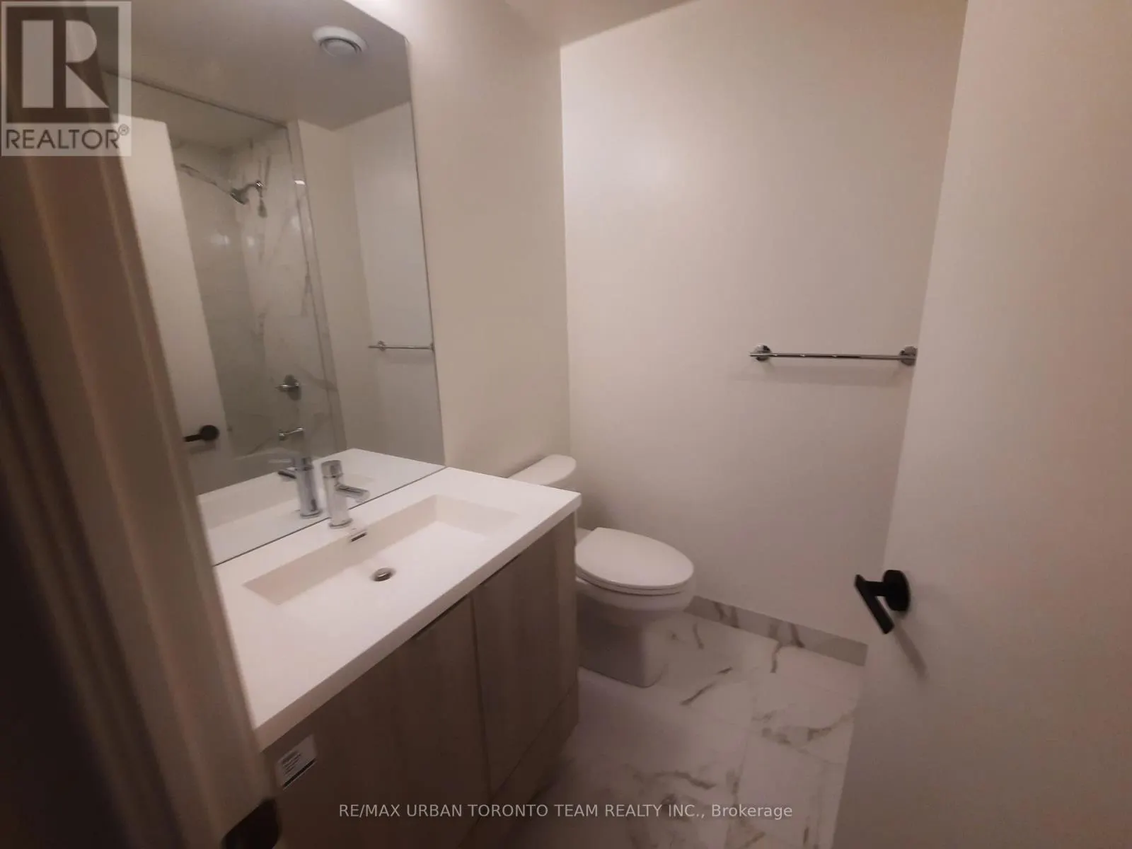 1505 - 8 INTERCHANGE WAY