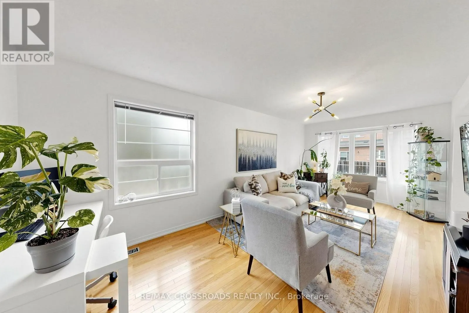 78 VERA LYNN CRESCENT