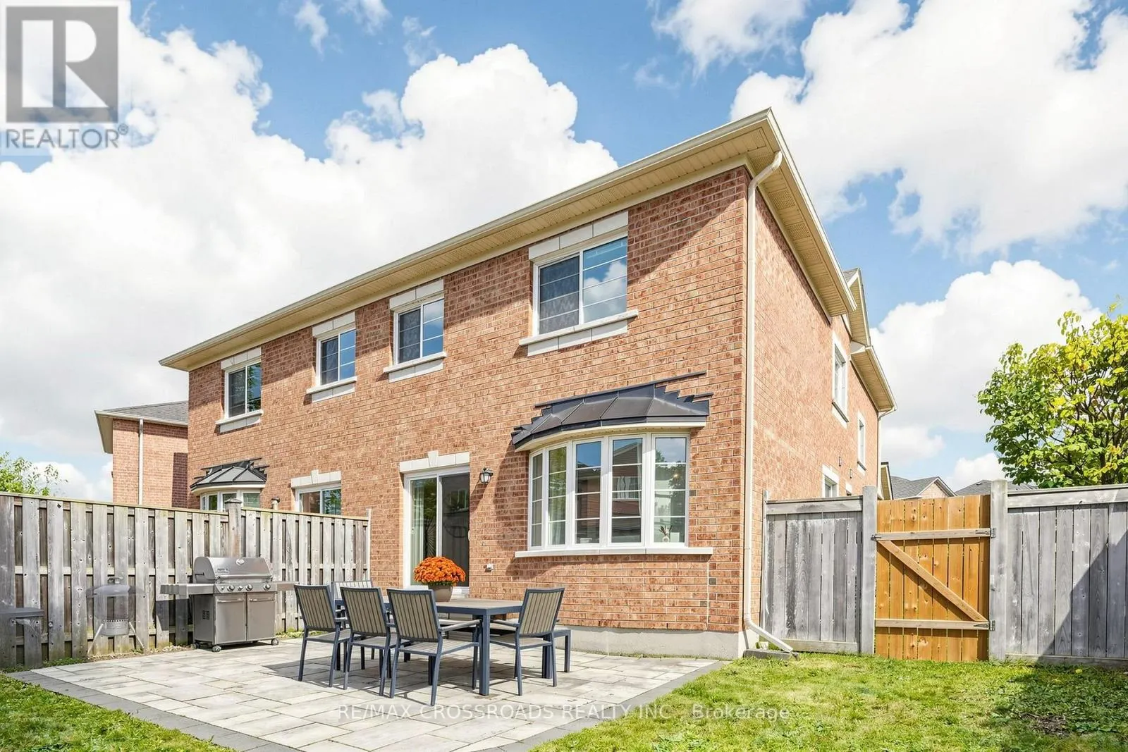 78 VERA LYNN CRESCENT