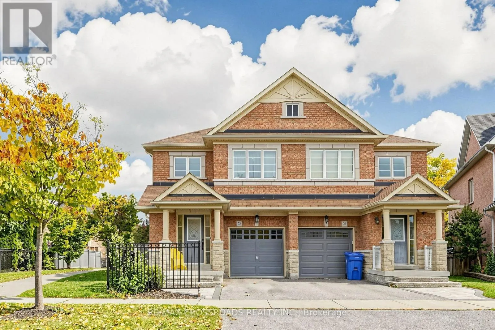 78 VERA LYNN CRESCENT